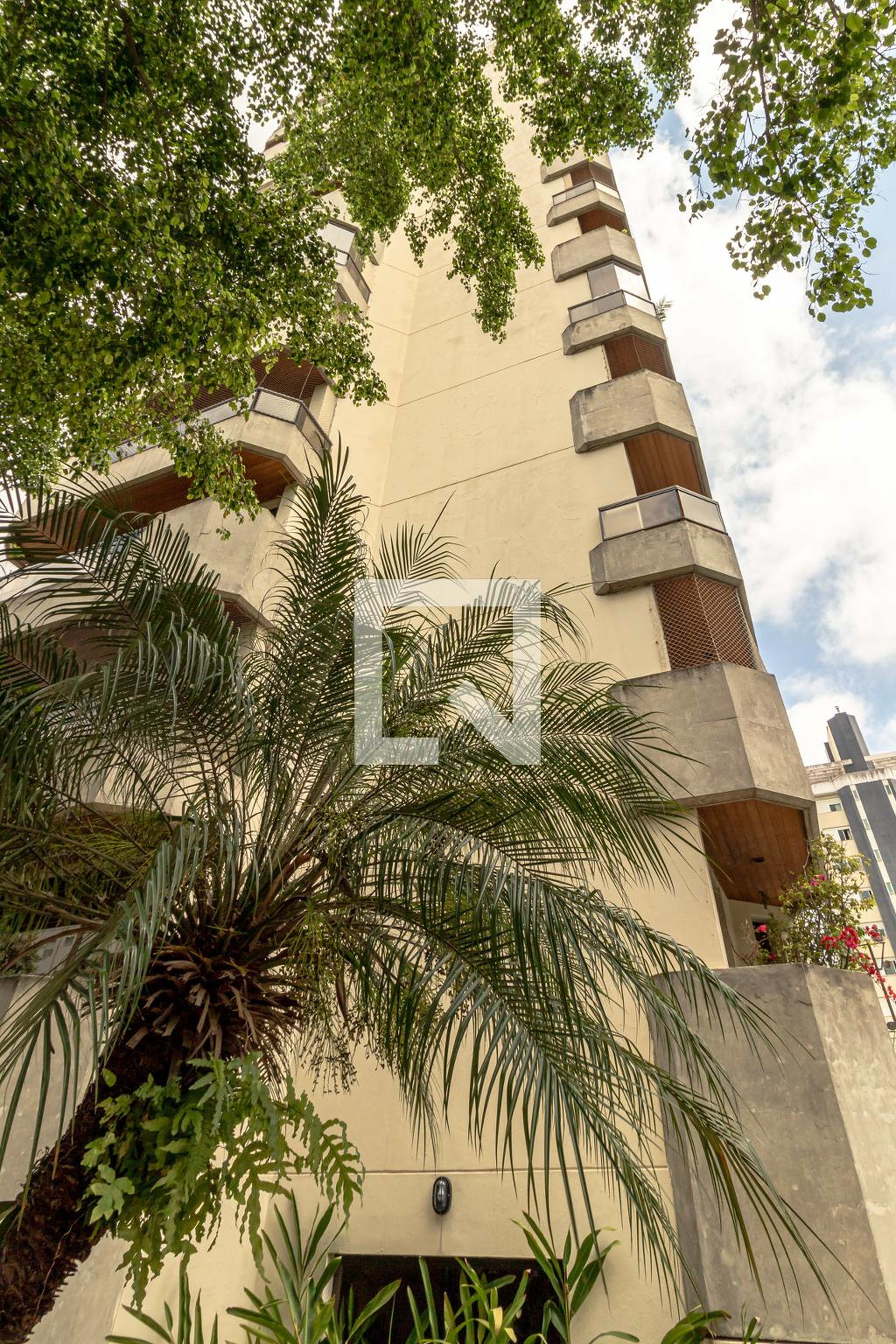 Fachada Condomínio DR. Saint James