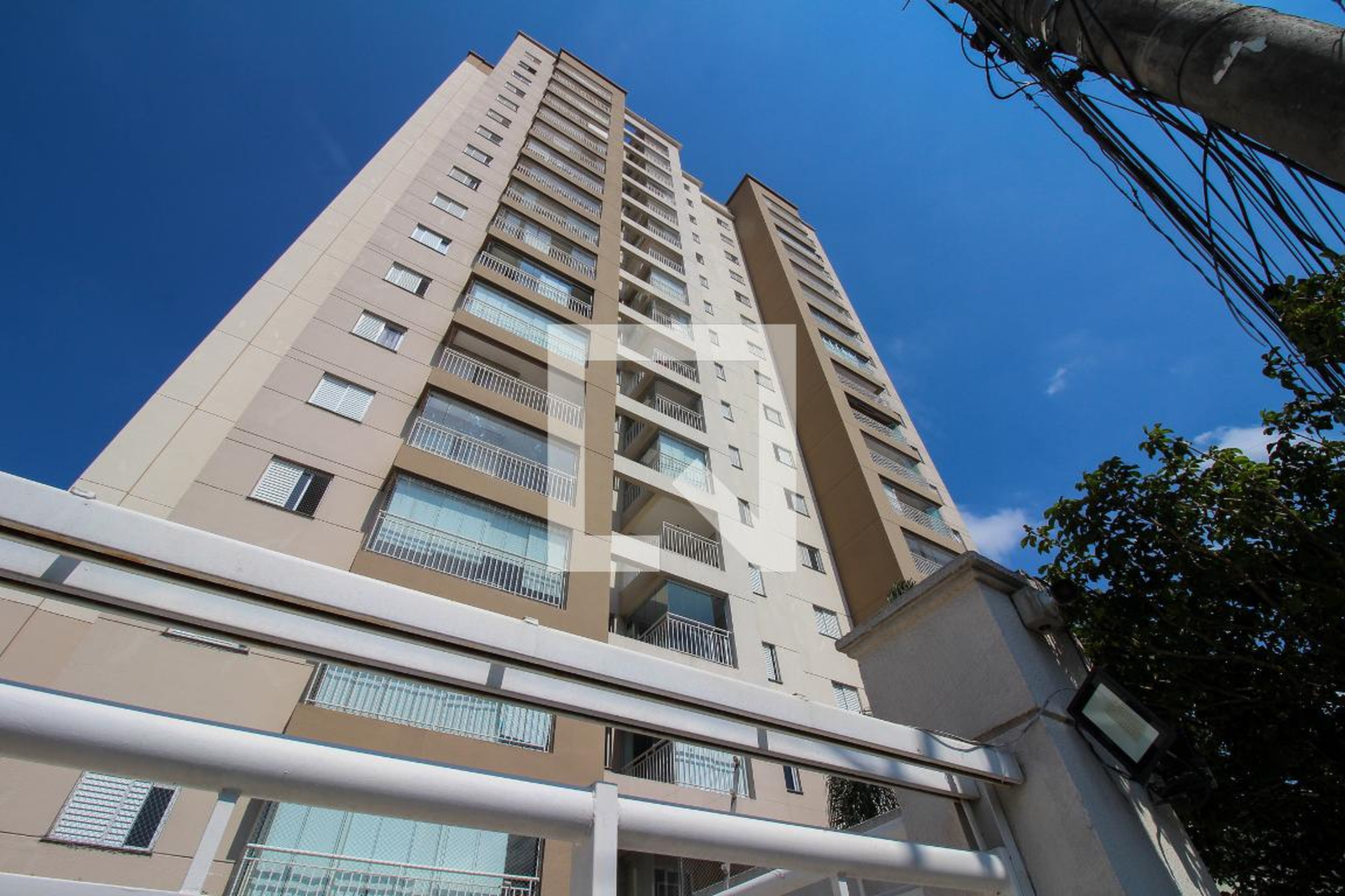 Fachada do Prédio Condomínio La Tour Residence