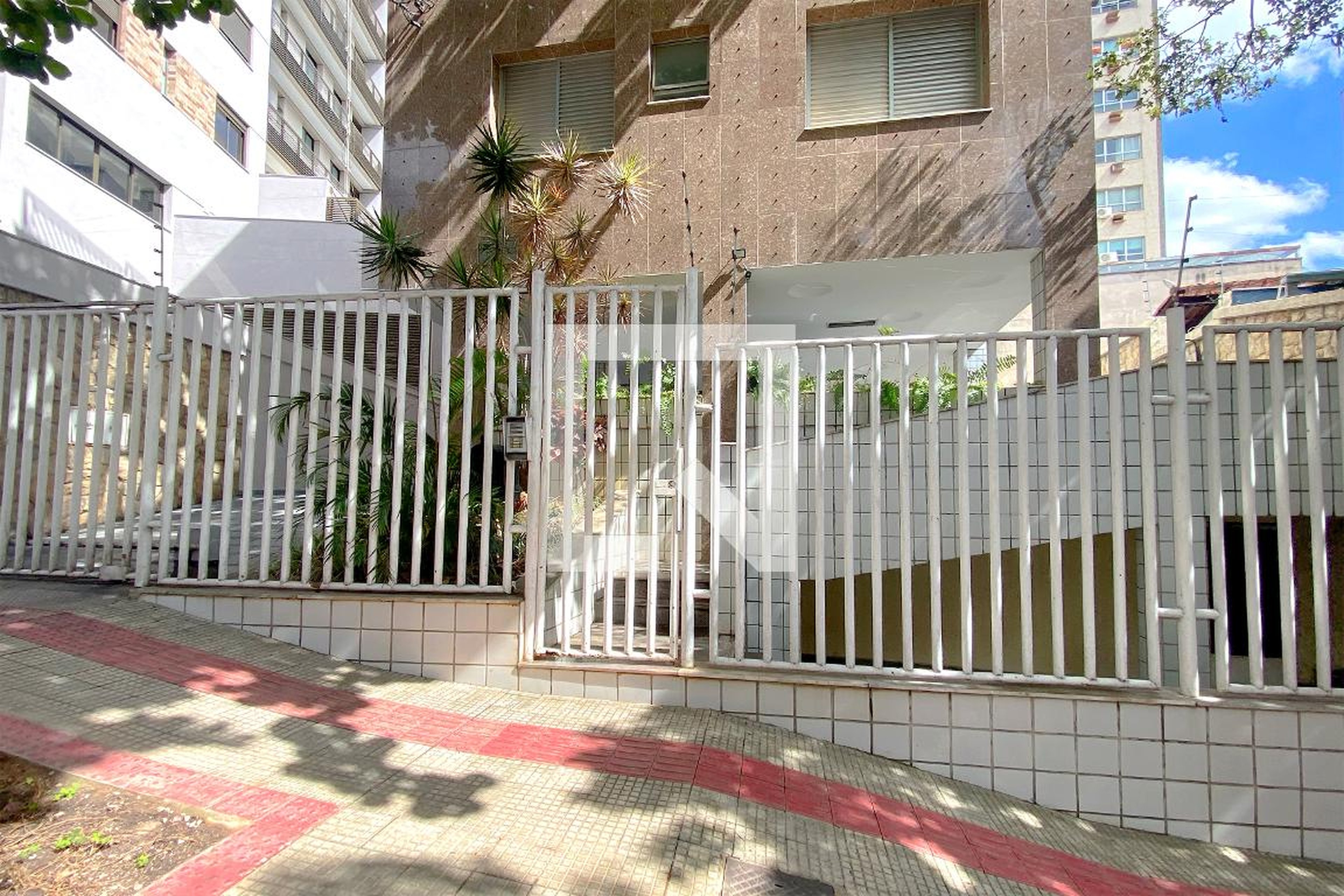 Fachada Condomínio em Rua Nelson Soares de Faria, 199