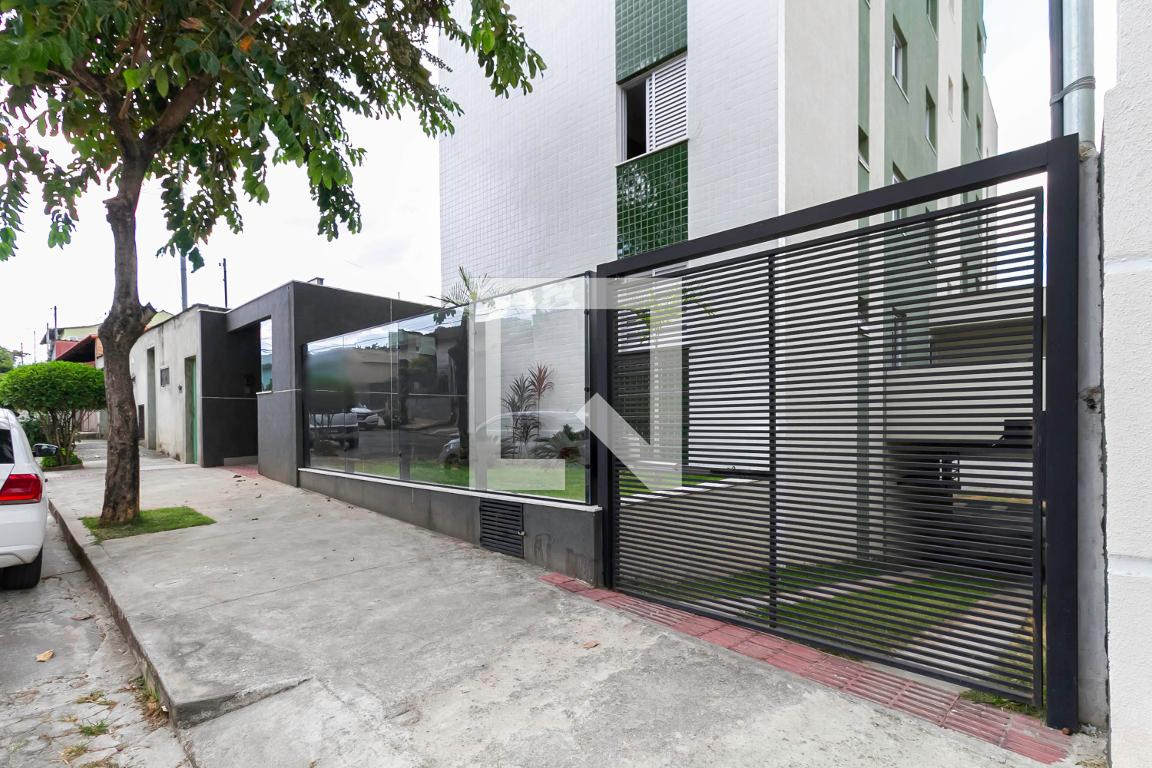 Fachada Condomínio em Rua Francisco Dumont, 218