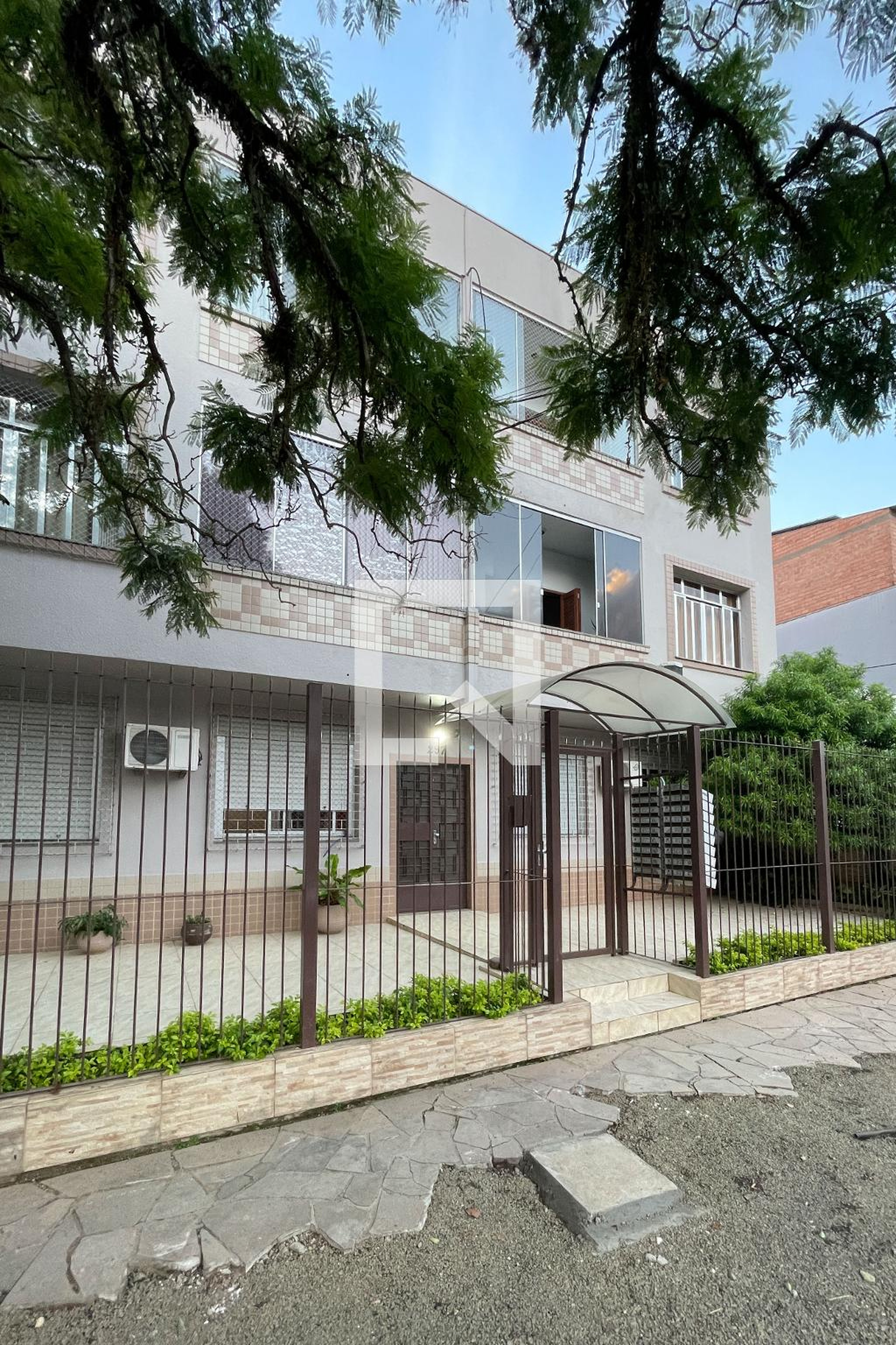 Fachada Condomínio em Rua 25 de Julho, 297