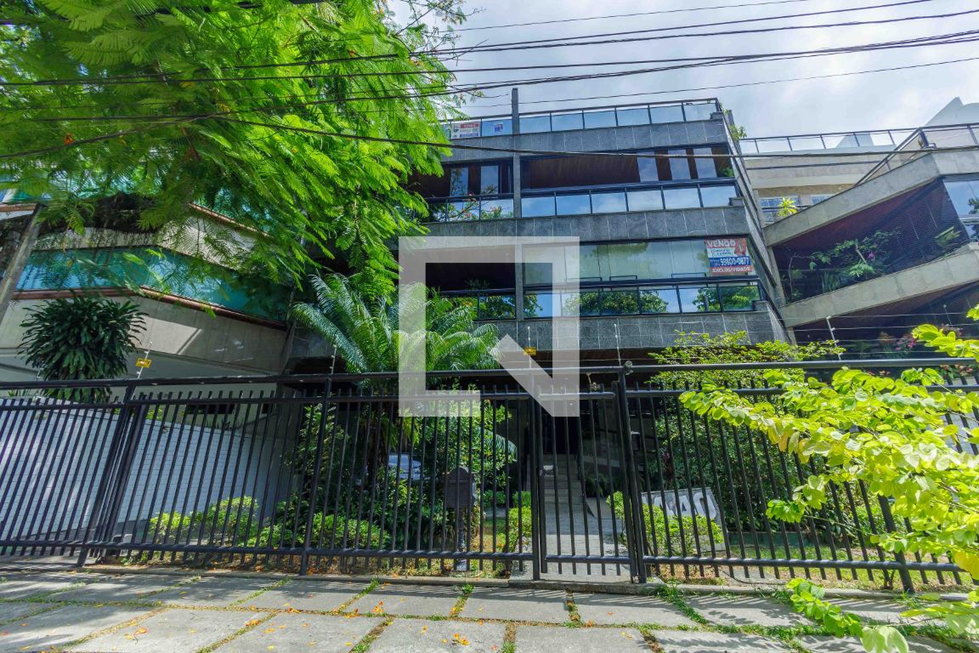 Fachada Condomínio Maison Reserve Ii