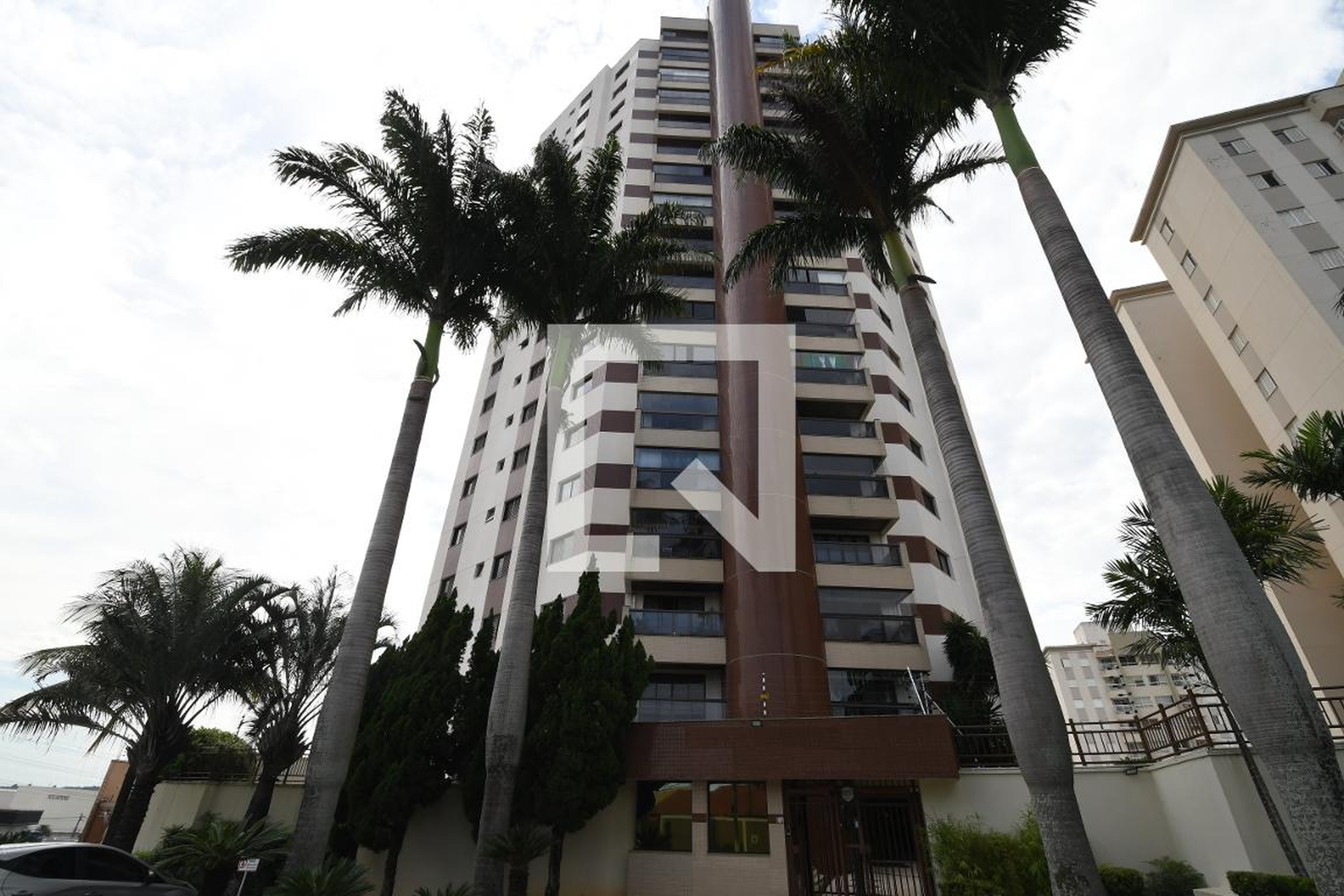 Fachada do Prédio Condomínio Avelino