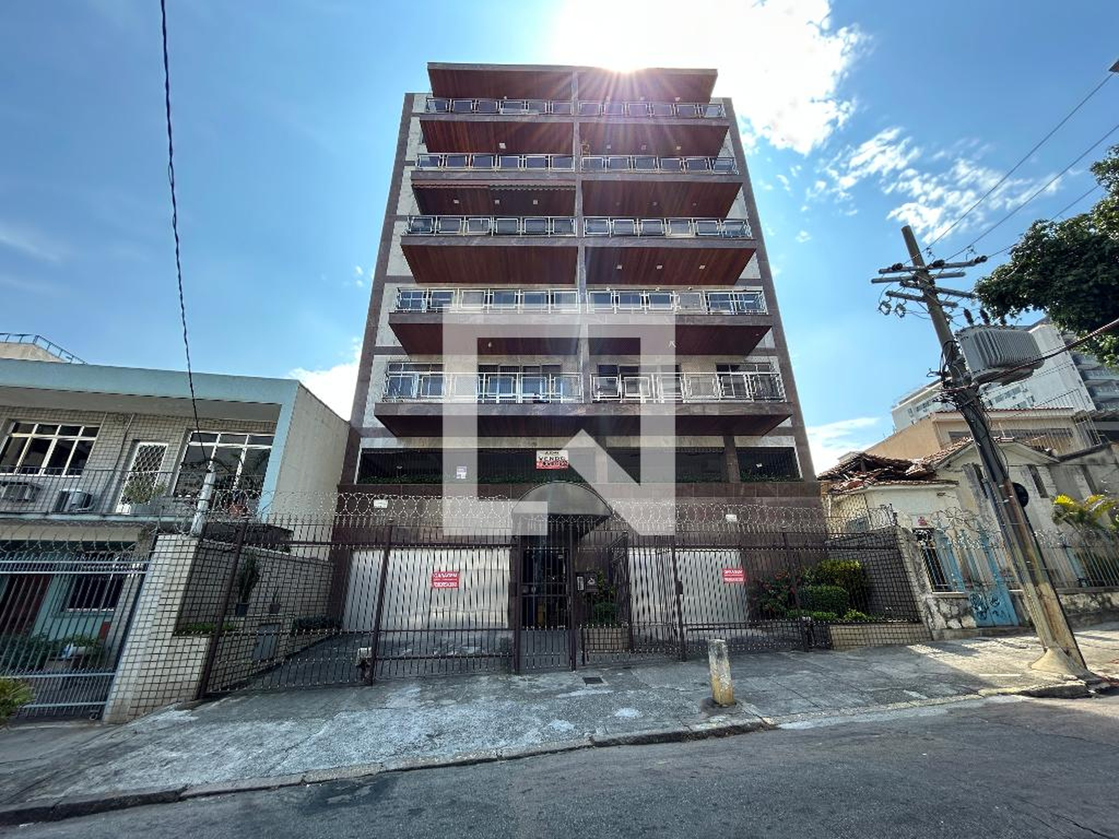 Fachada Condomínio em Rua Padre Ildefonso Penalba, 214