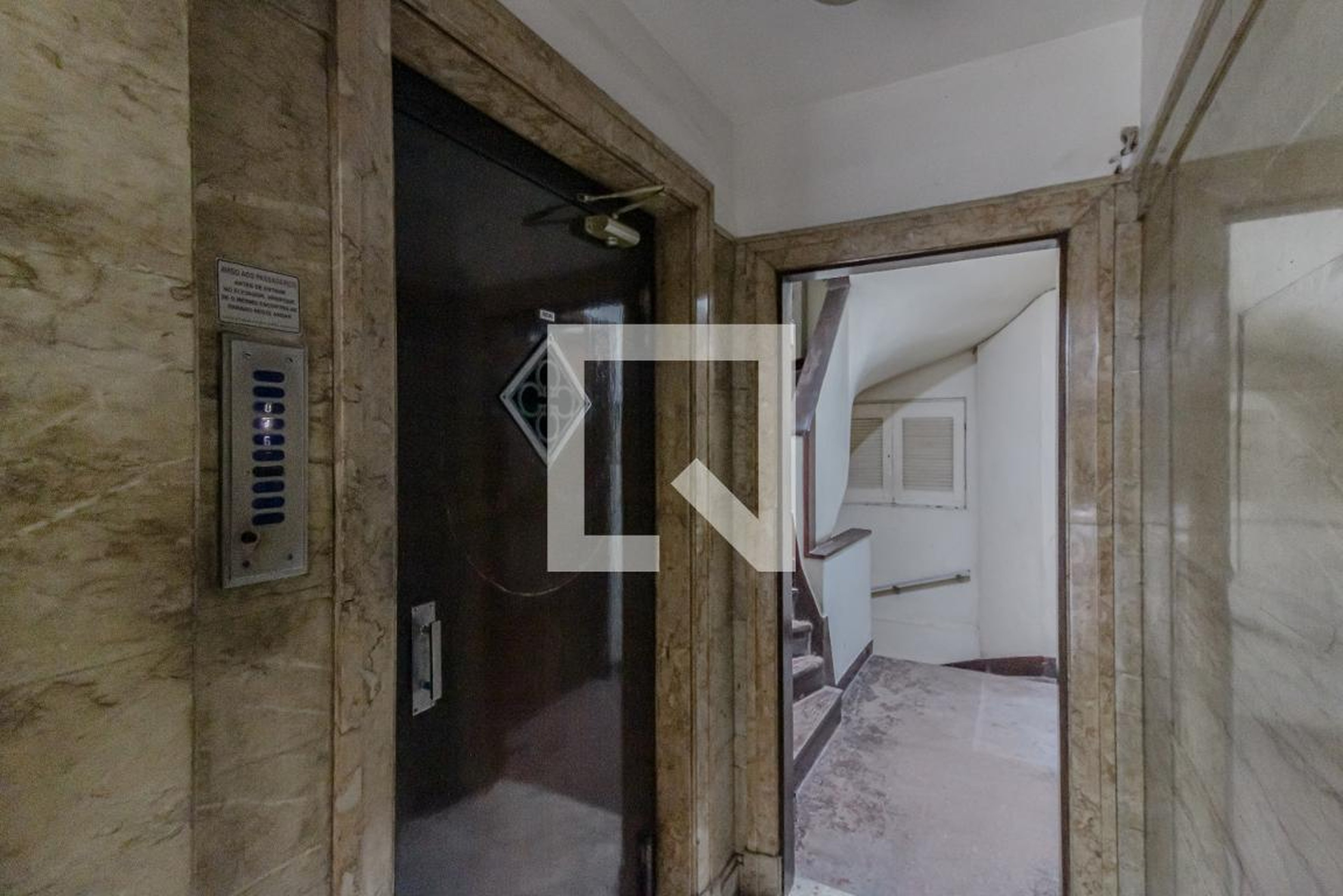 Elevador - Edifício Pedra D Água