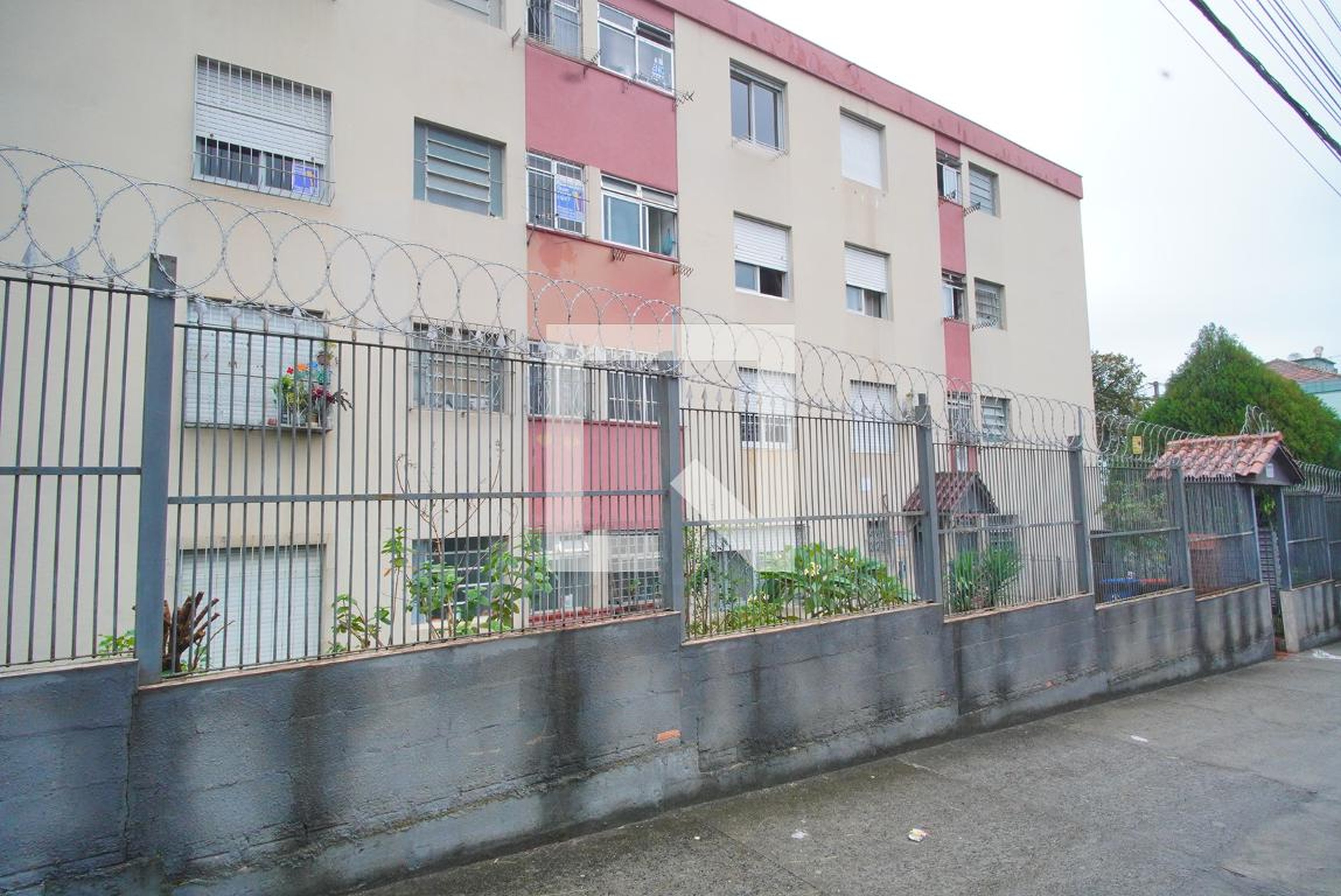 Fachada Condomínio em Rua Sargento Silvio Delmar Hollenbach, 470