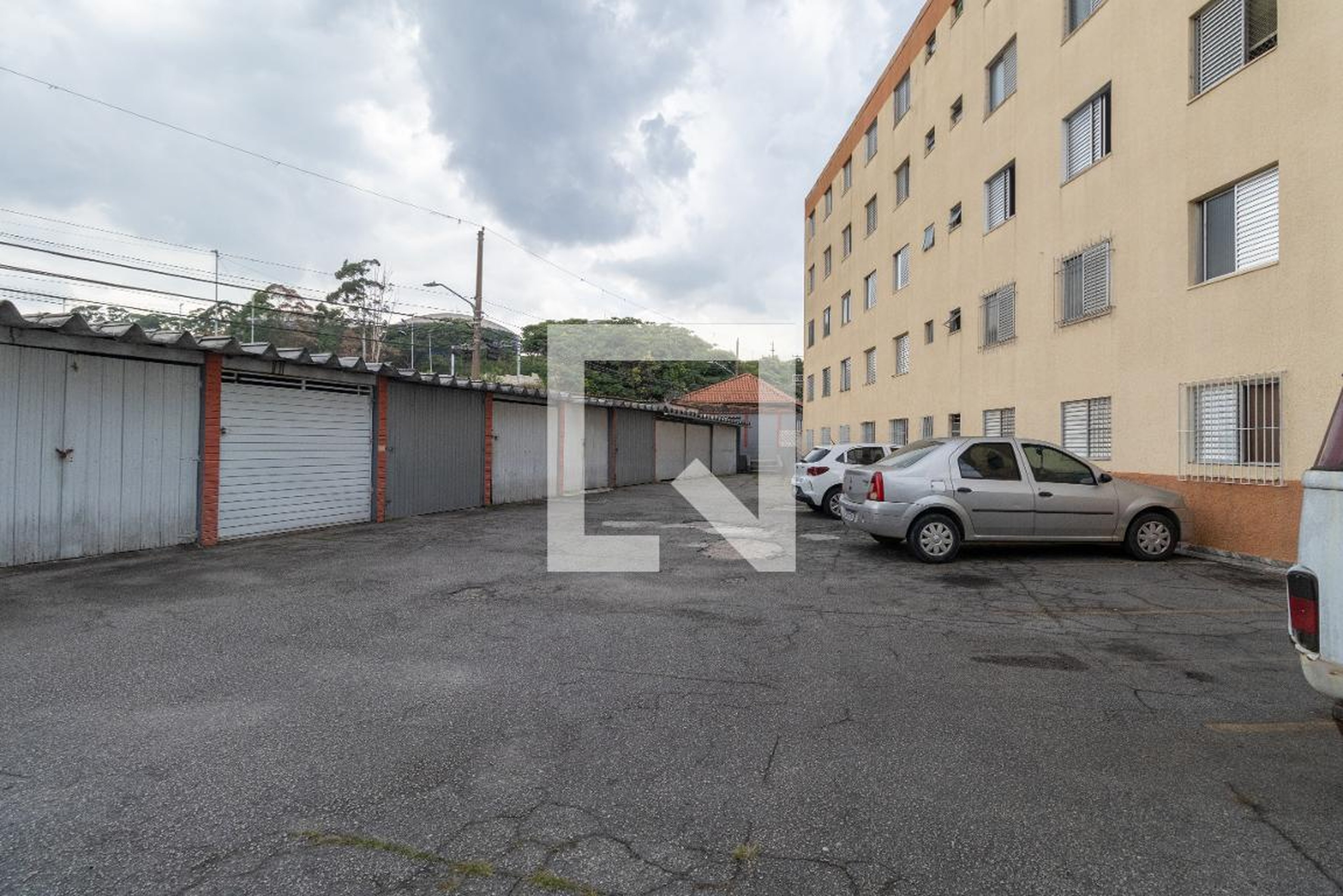 Fachada Condomínio em Rua Davi Banderali, 269