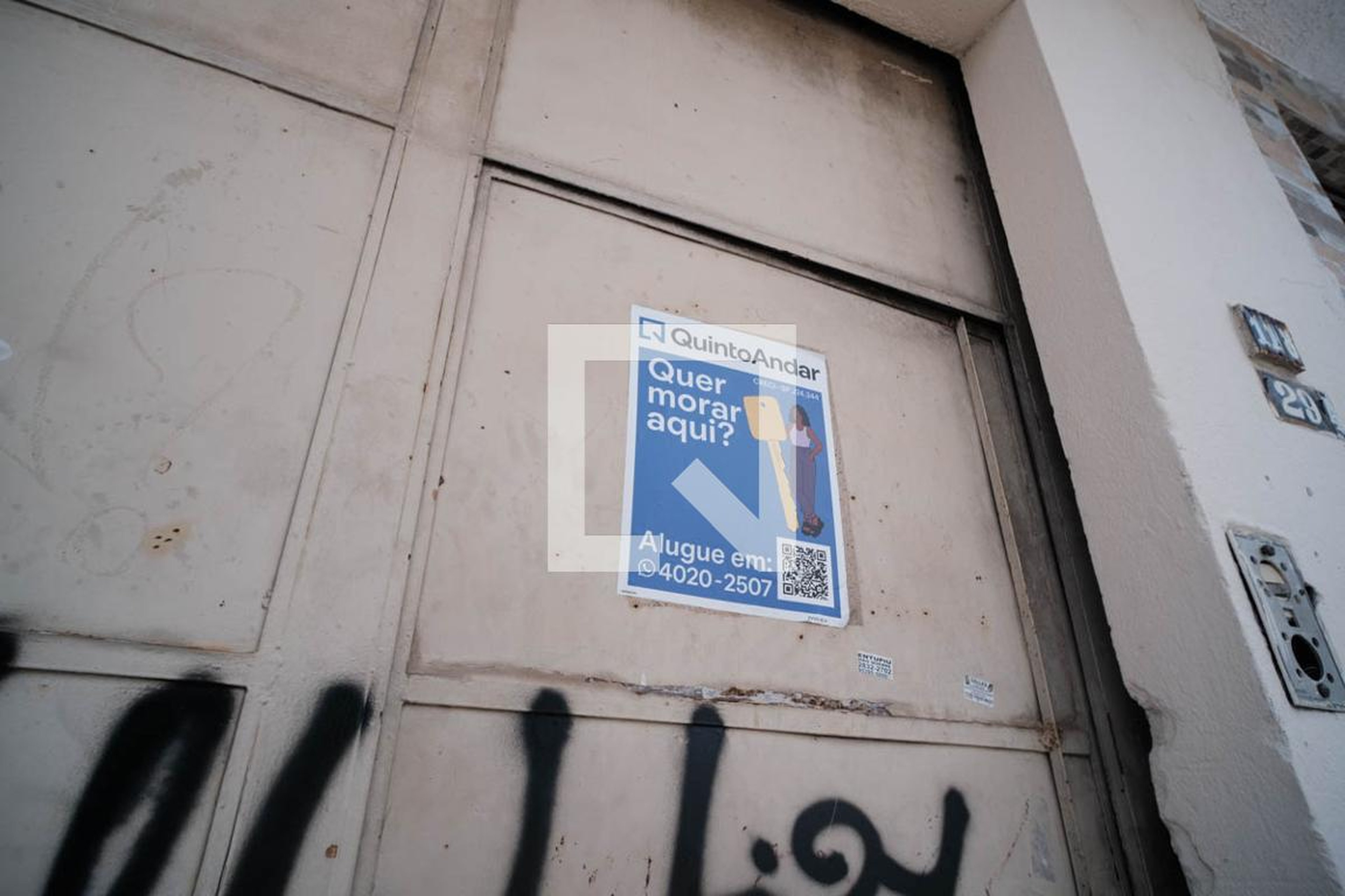 Fachada Condomínio em Rua Mar de Espanha, 118