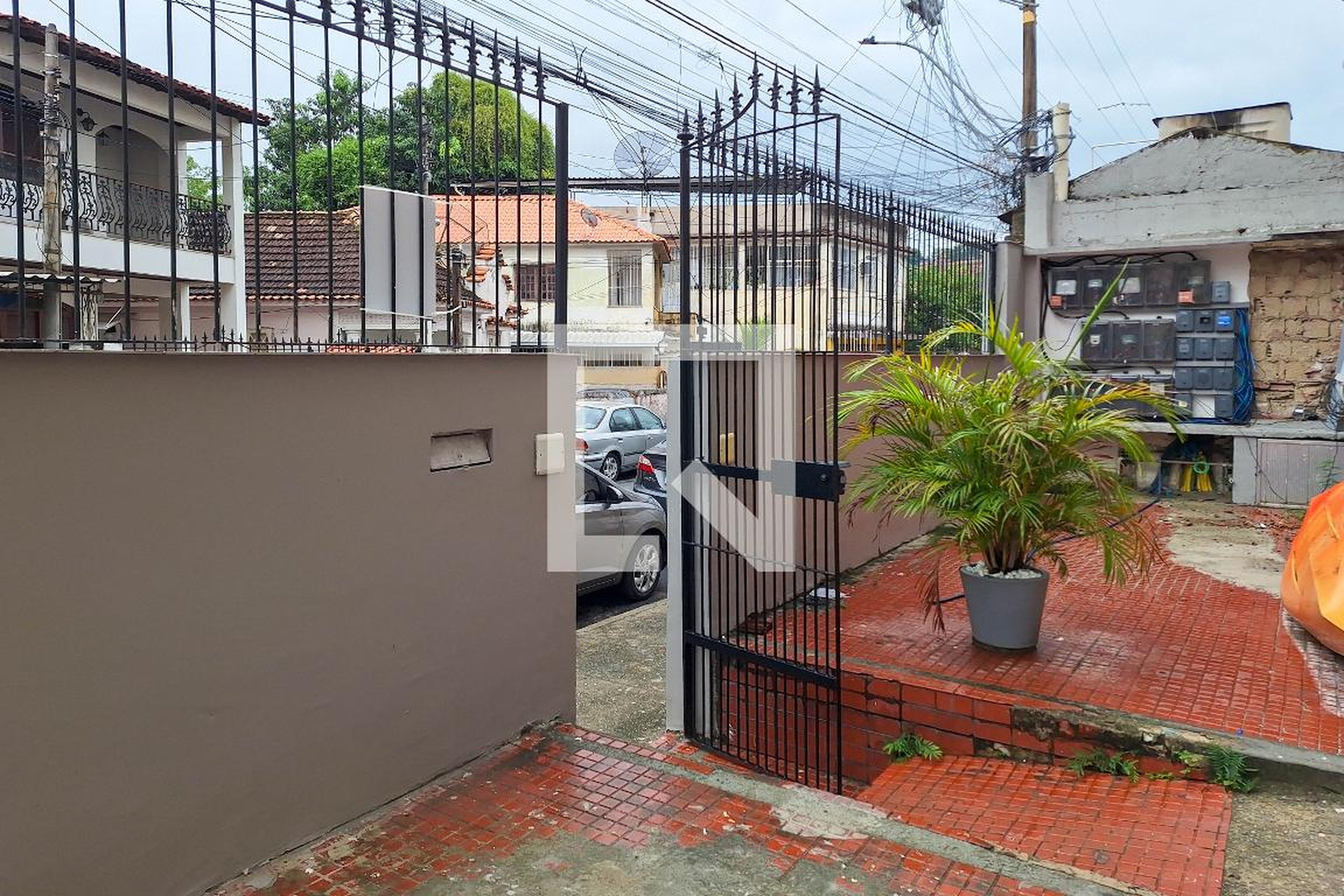 Fachada Condomínio em Rua Aurélio Pinheiro, 15