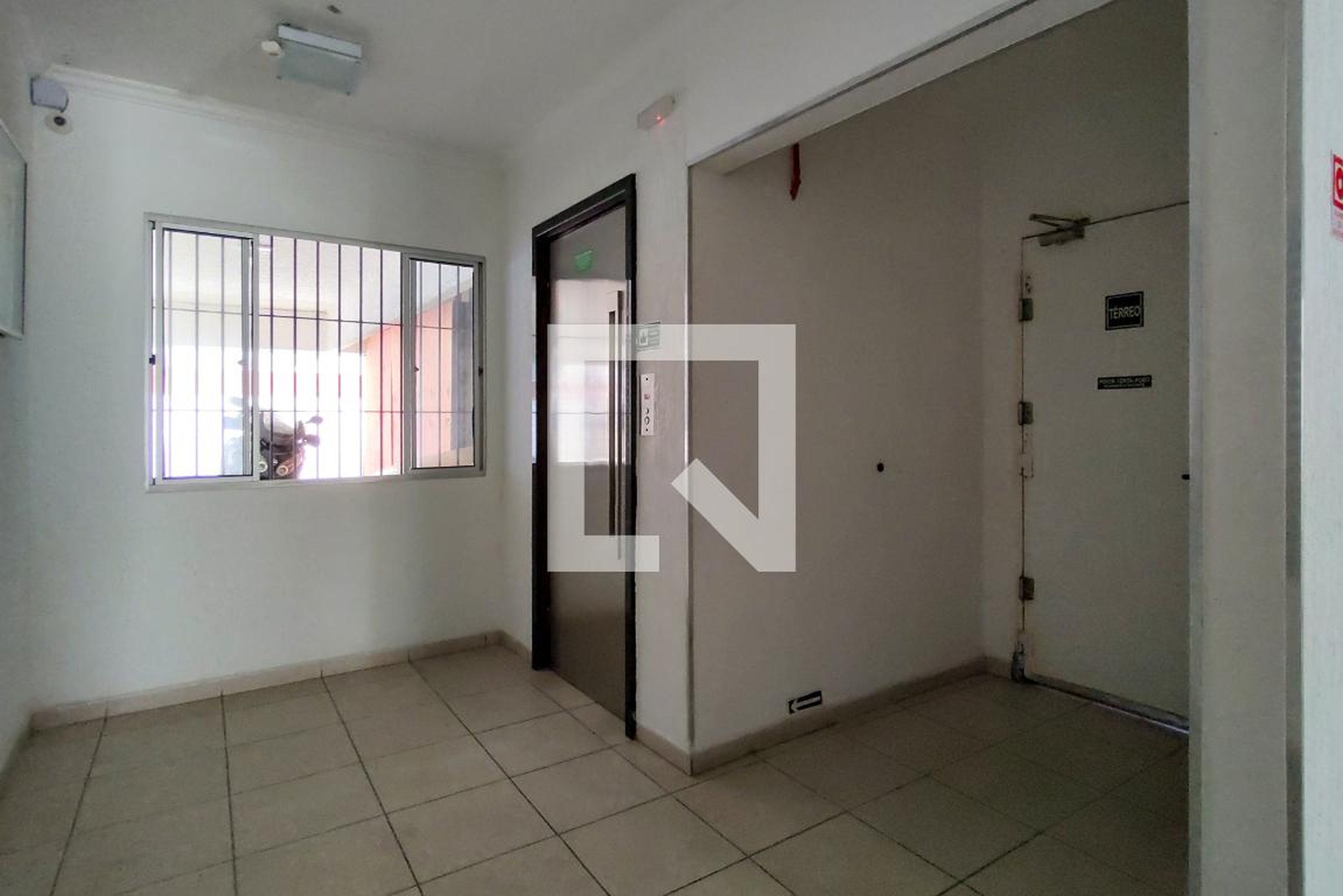 Hall de entrada - Paulo Sergio