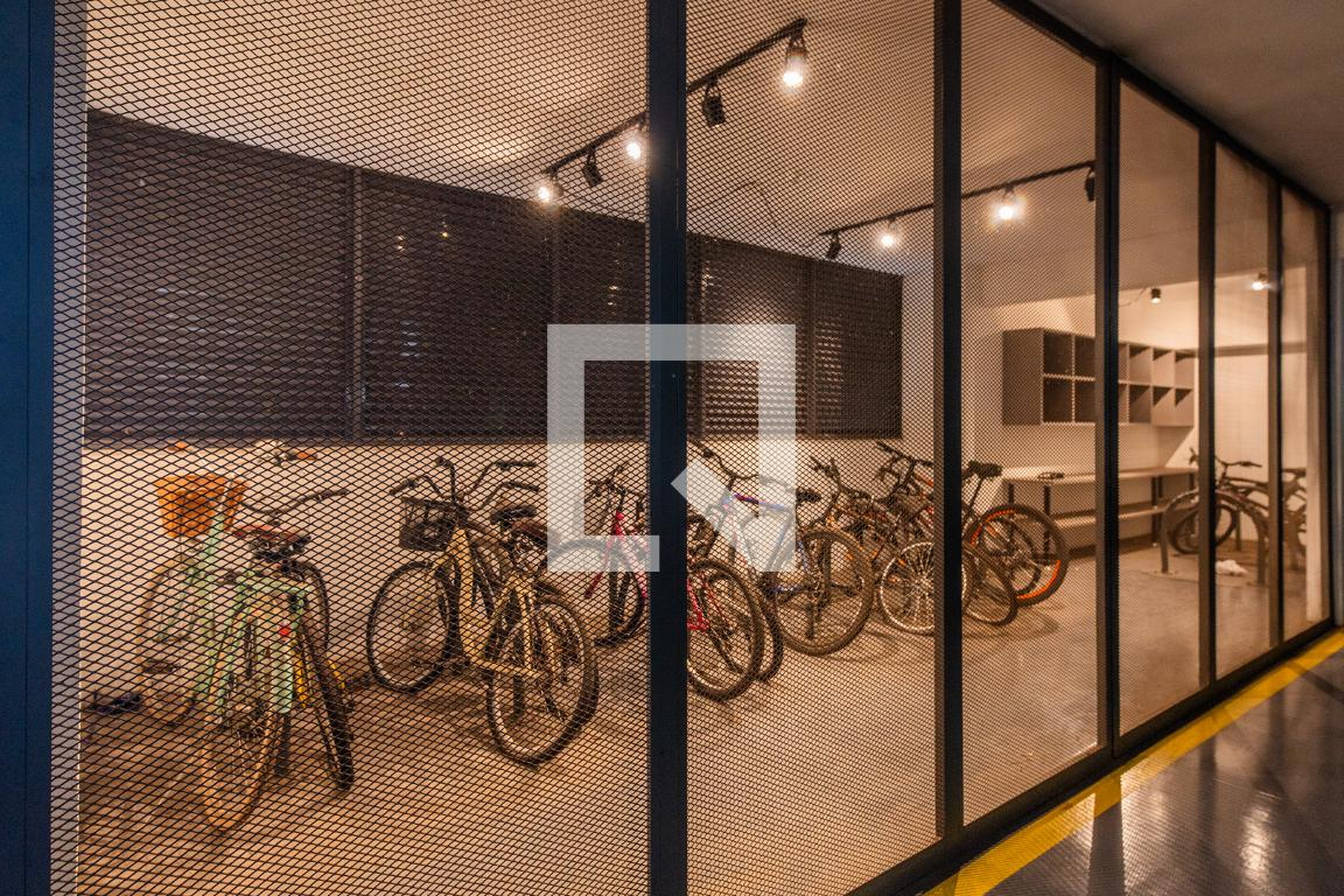 Bicicletário - Eseenci Menino Deus