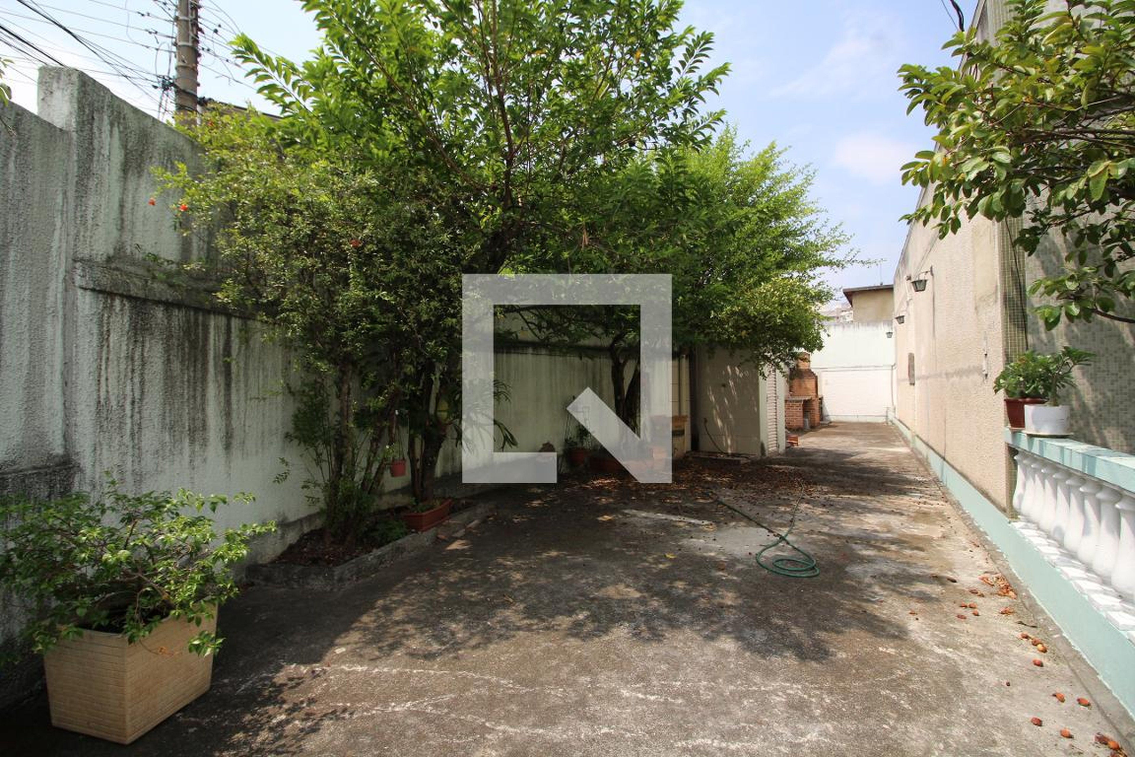 Churrasqueira Condomínio em Rua Aurora Fluminense, 178