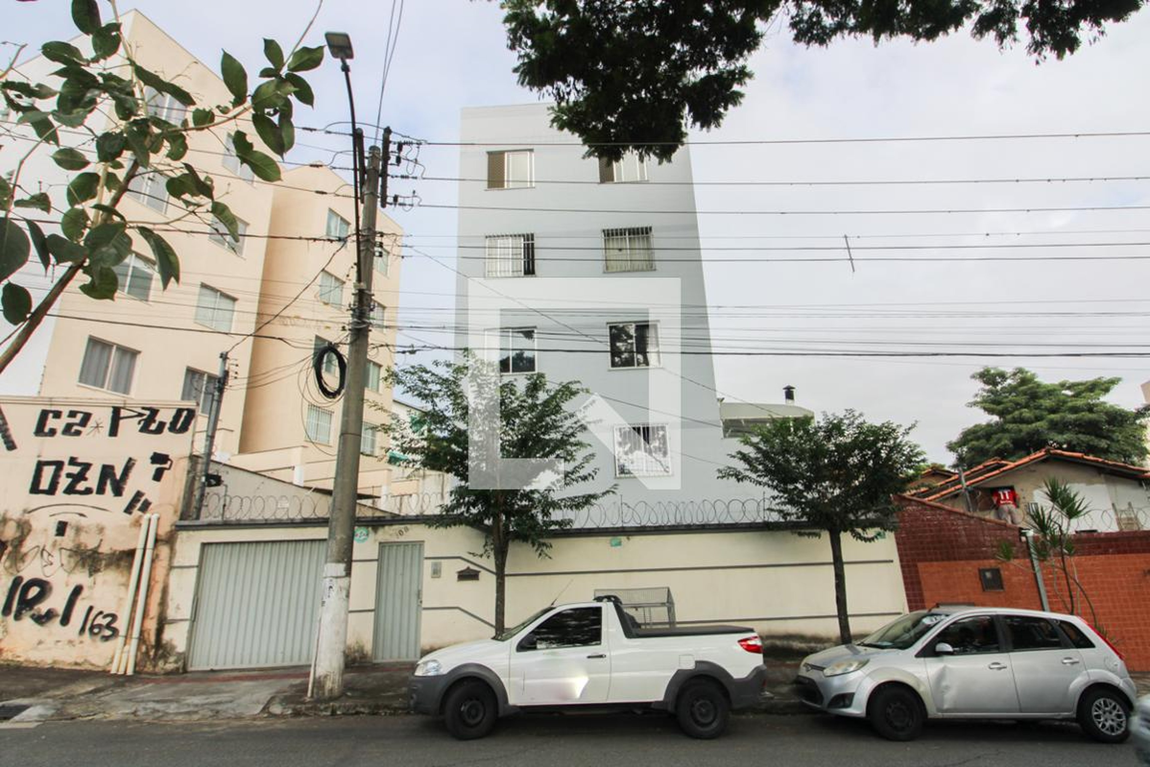 Fachada Condomínio em Praça Enfermeira Geralda Marra, 106