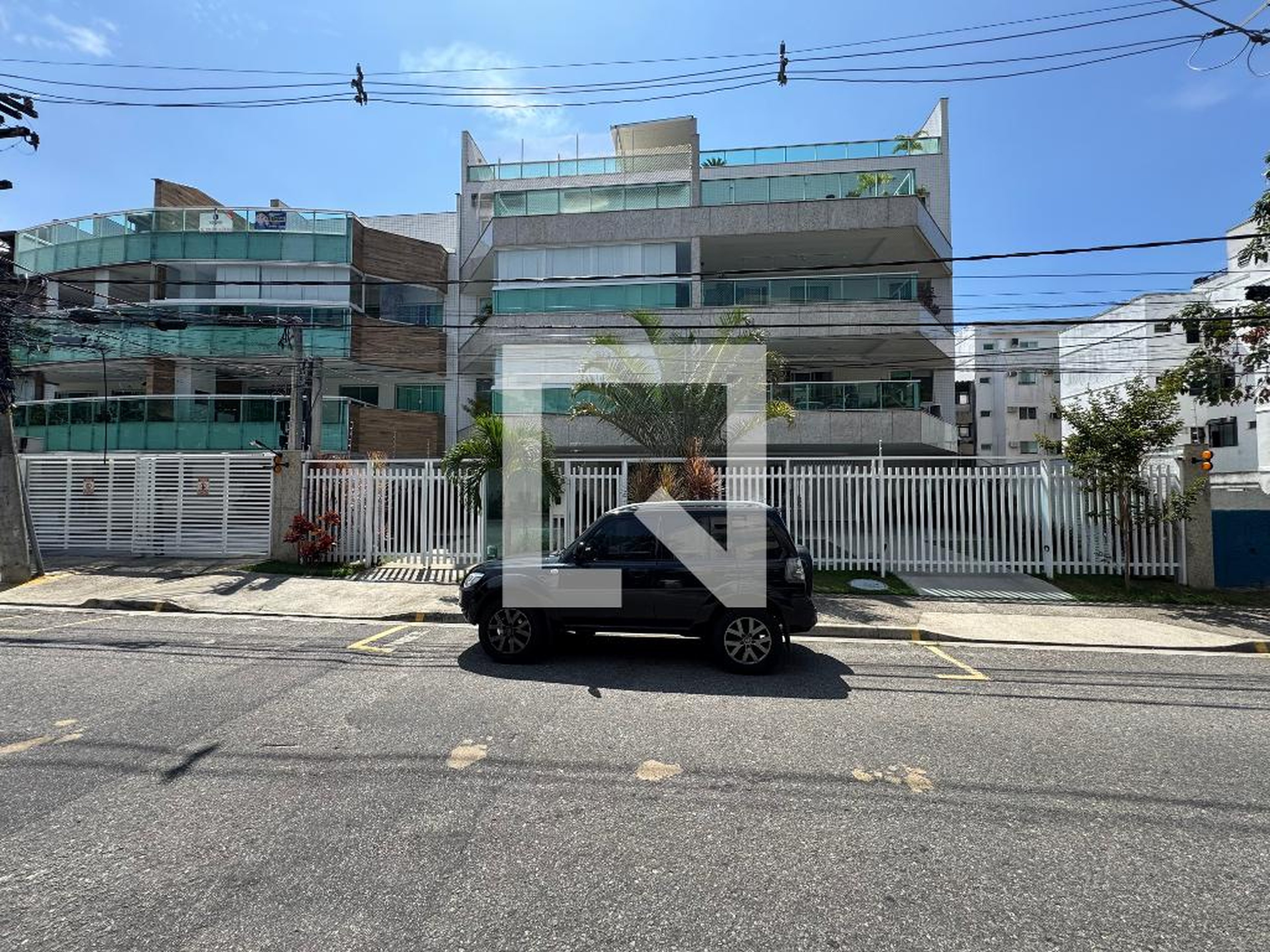 Fachada Condomínio em Rua Murilo Araújo, 280