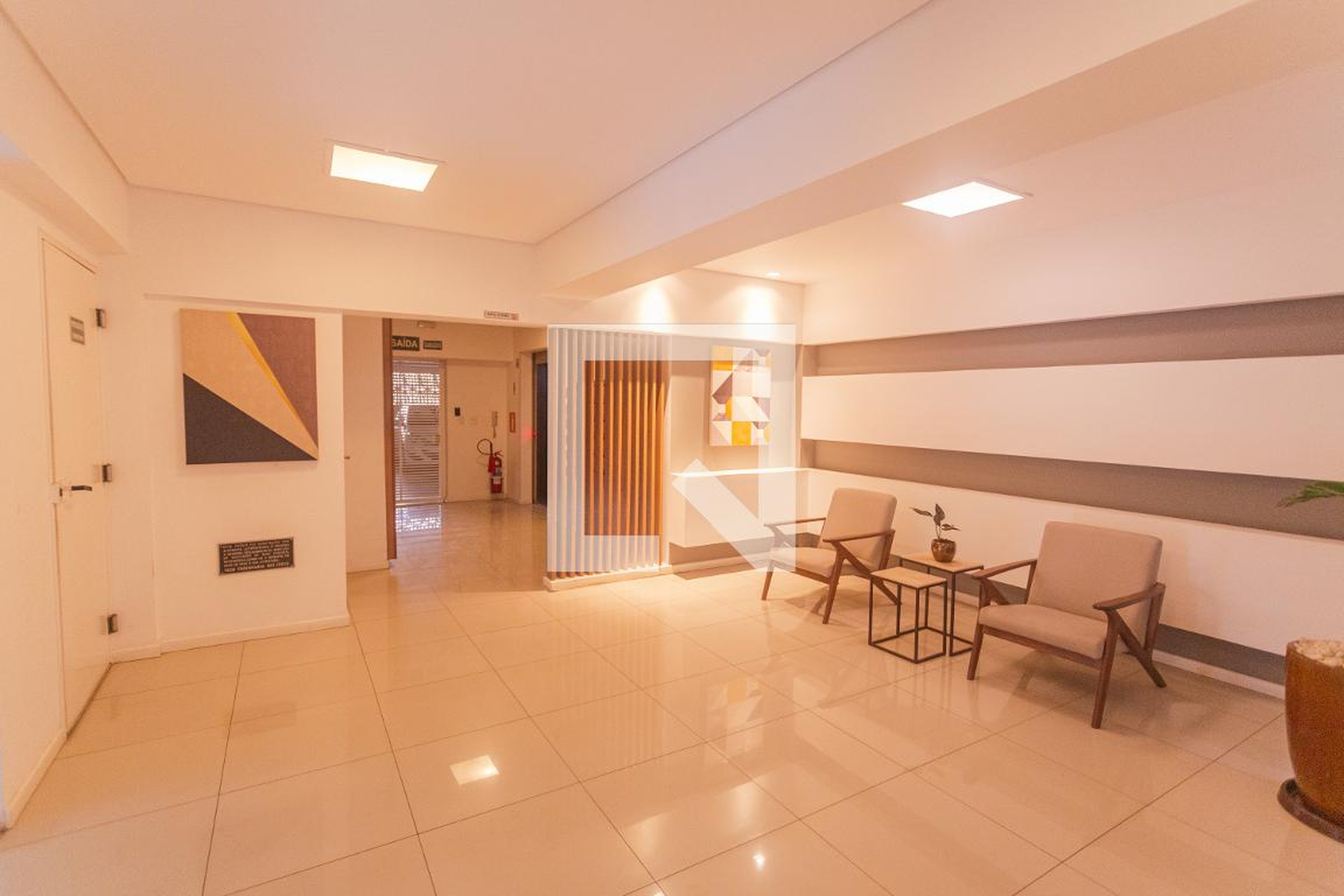 Hall de Entrada - Ed. Alvaro Borges