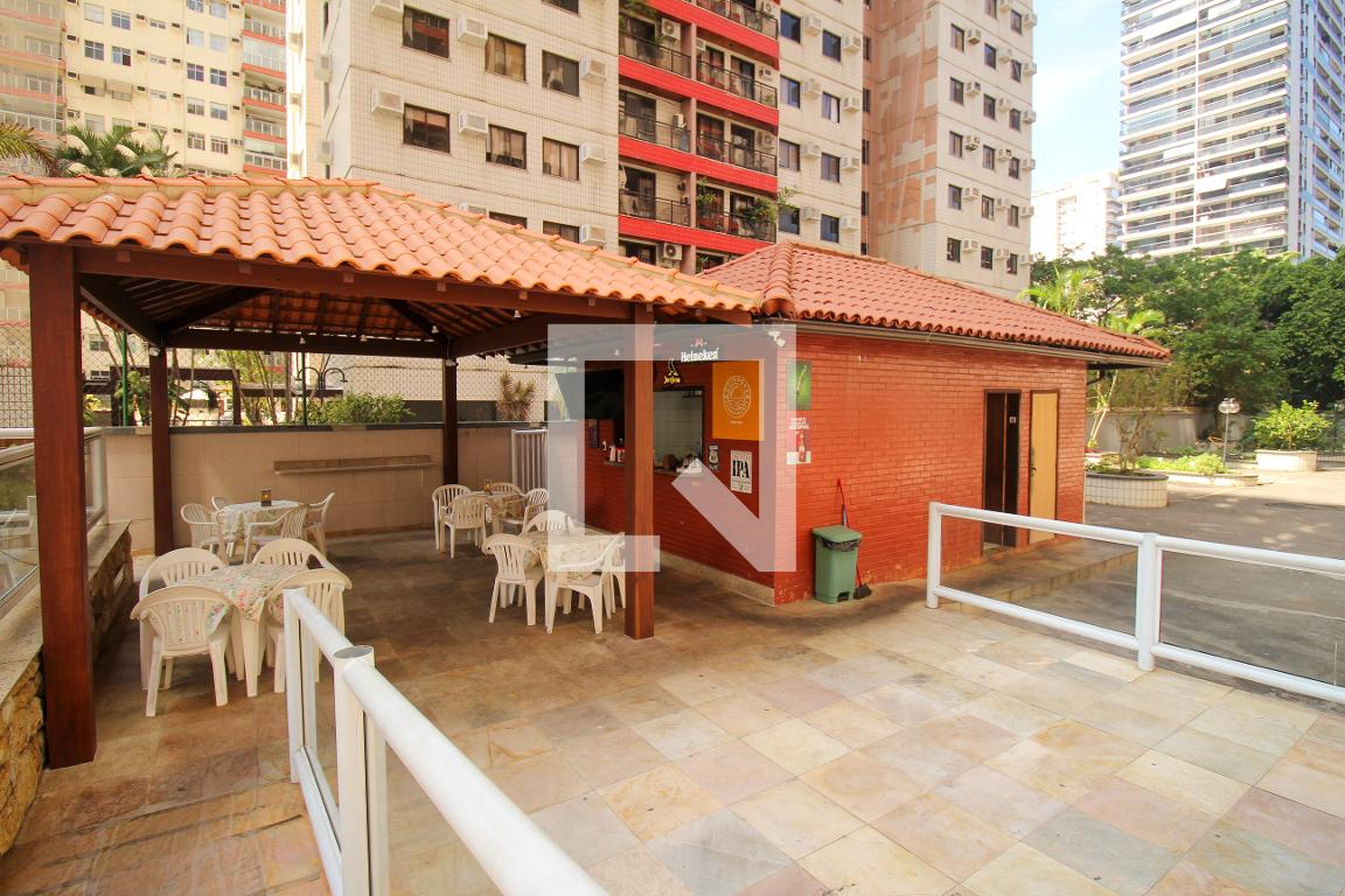 Área comum - Barra Golden