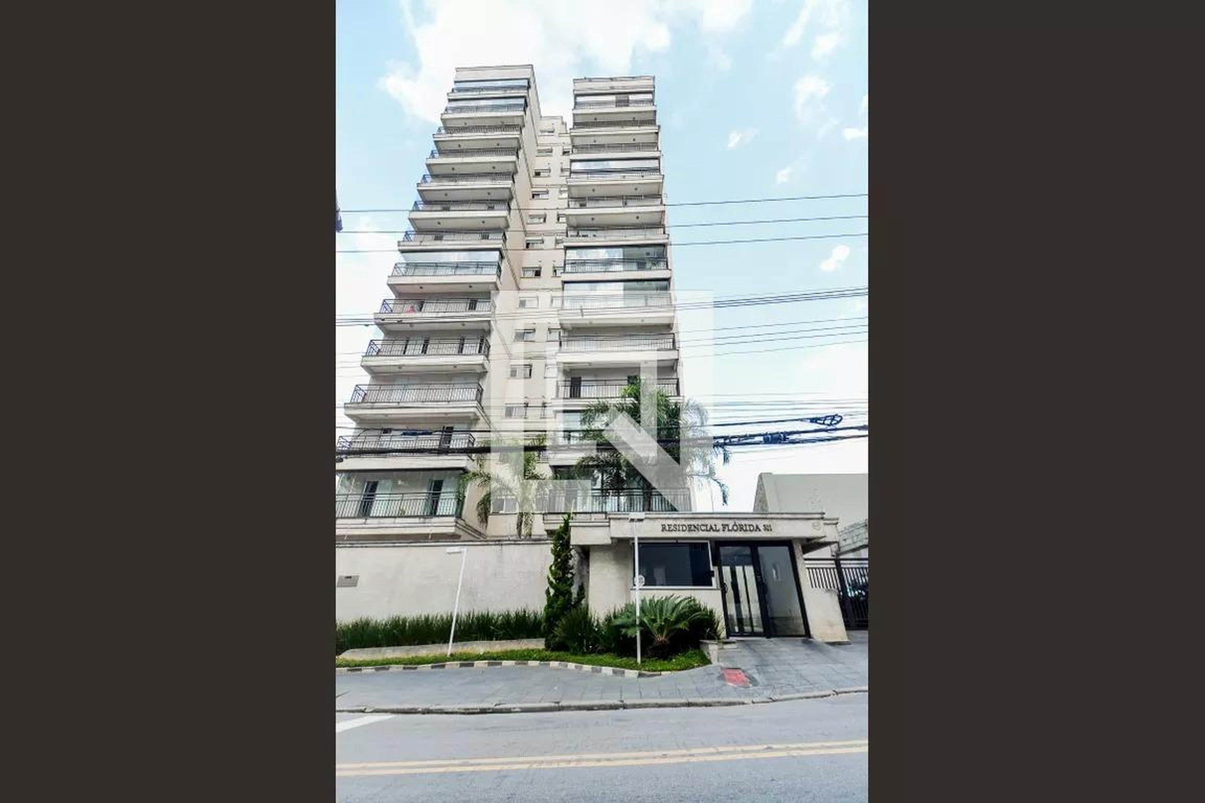 Fachada Condomínio em Rua Dona Tecla, 512