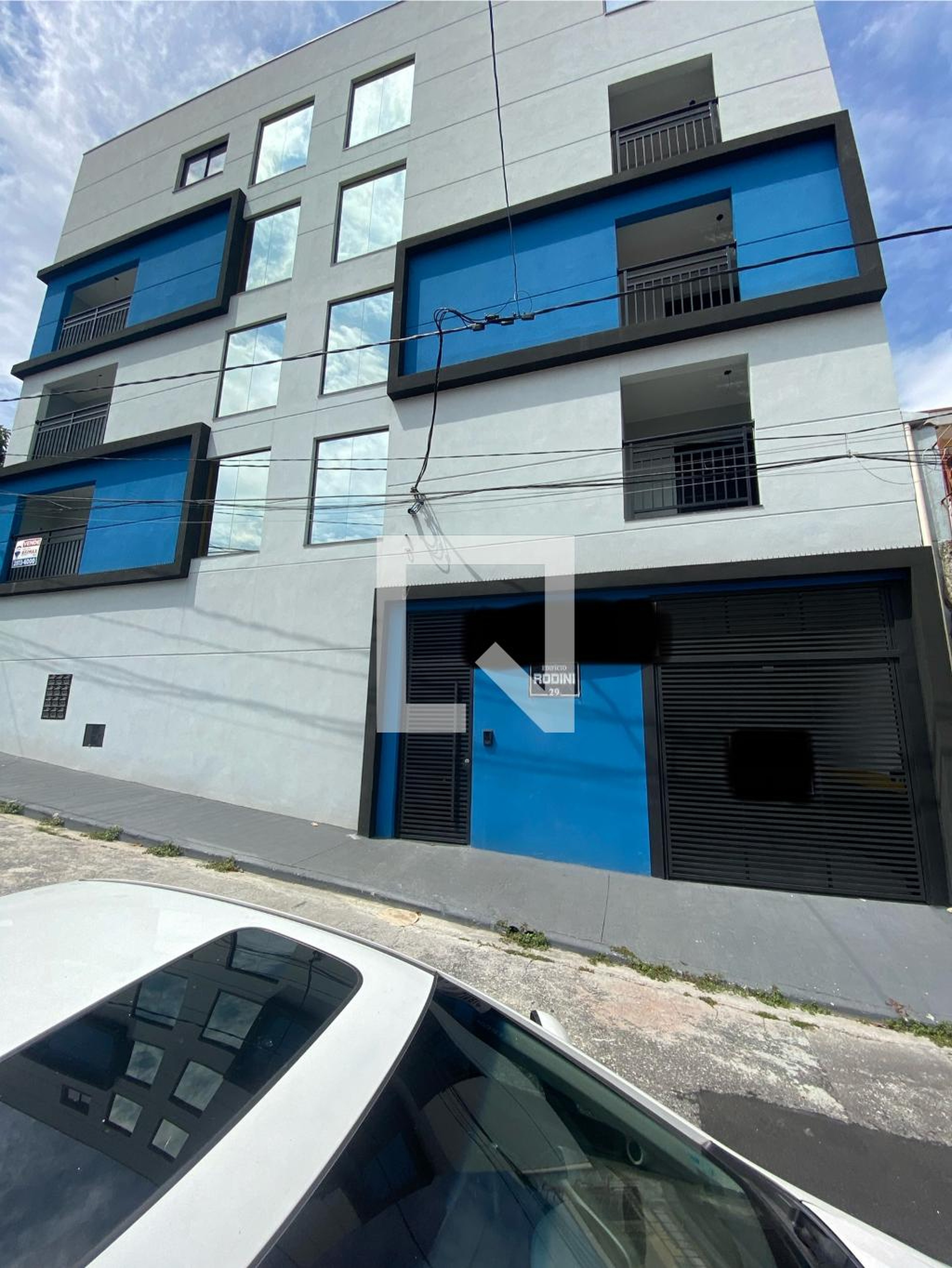 Fachada Condomínio em Rua Elvira de Bortole, 29