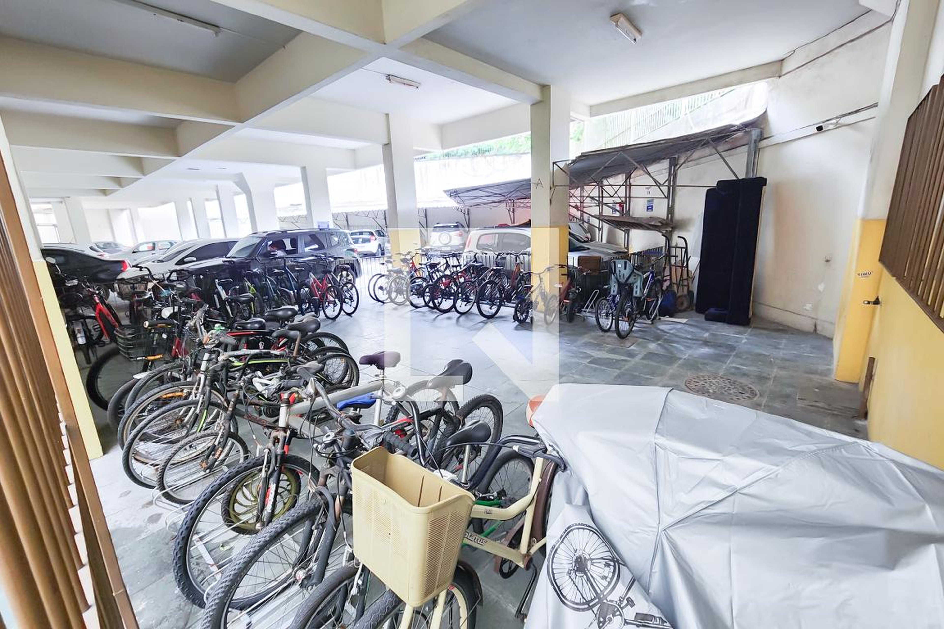 Bicicletário - Edificio Palais de Versailles