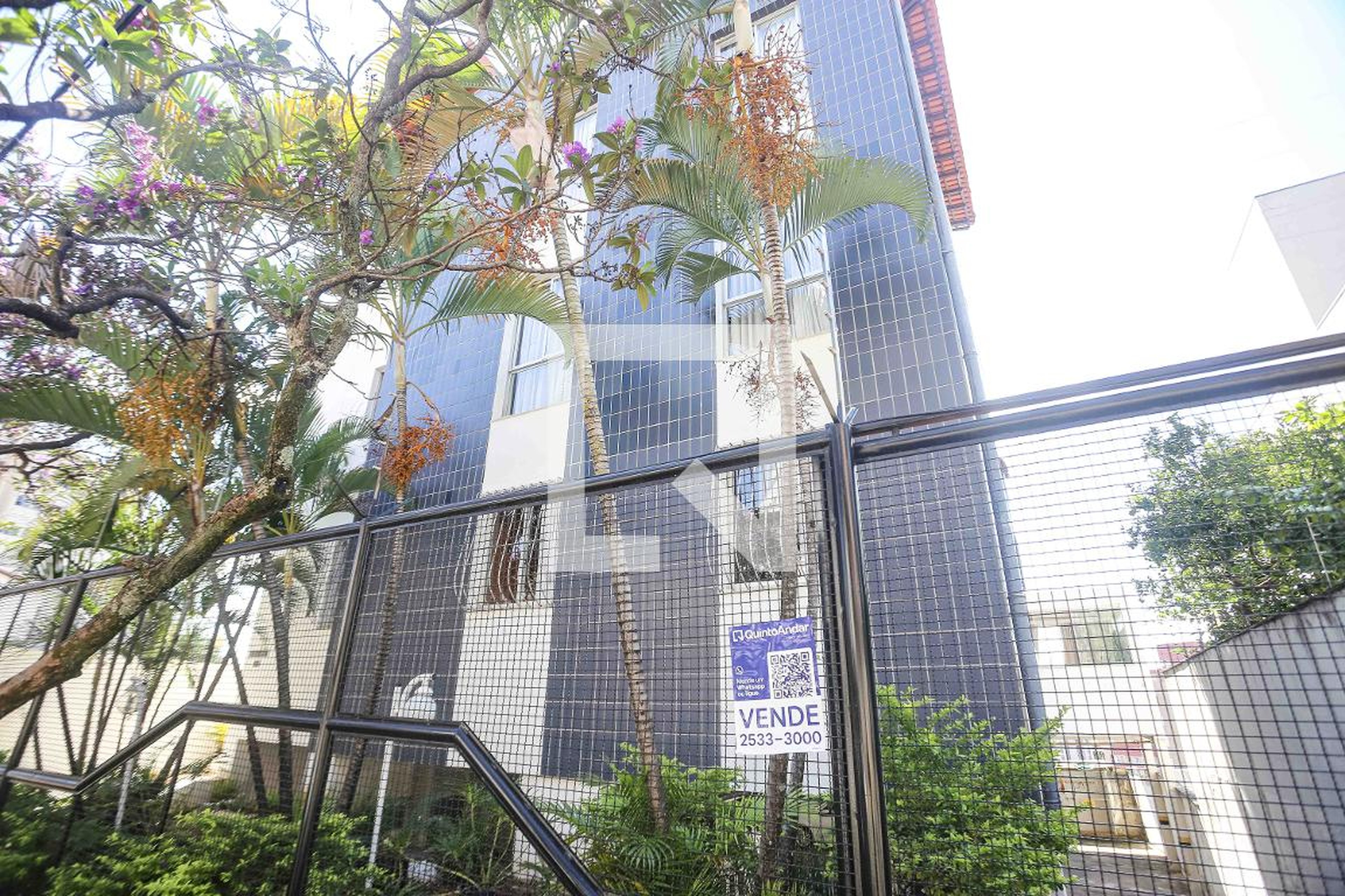 Fachada Condomínio em Rua Professor Ziller, 309