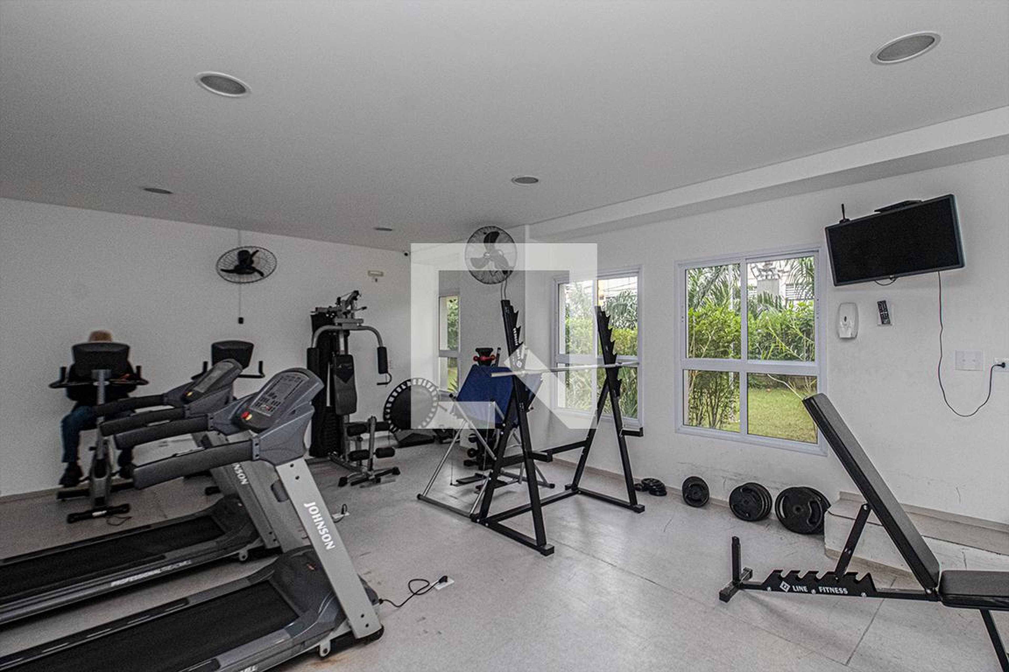 Academia - Saint James