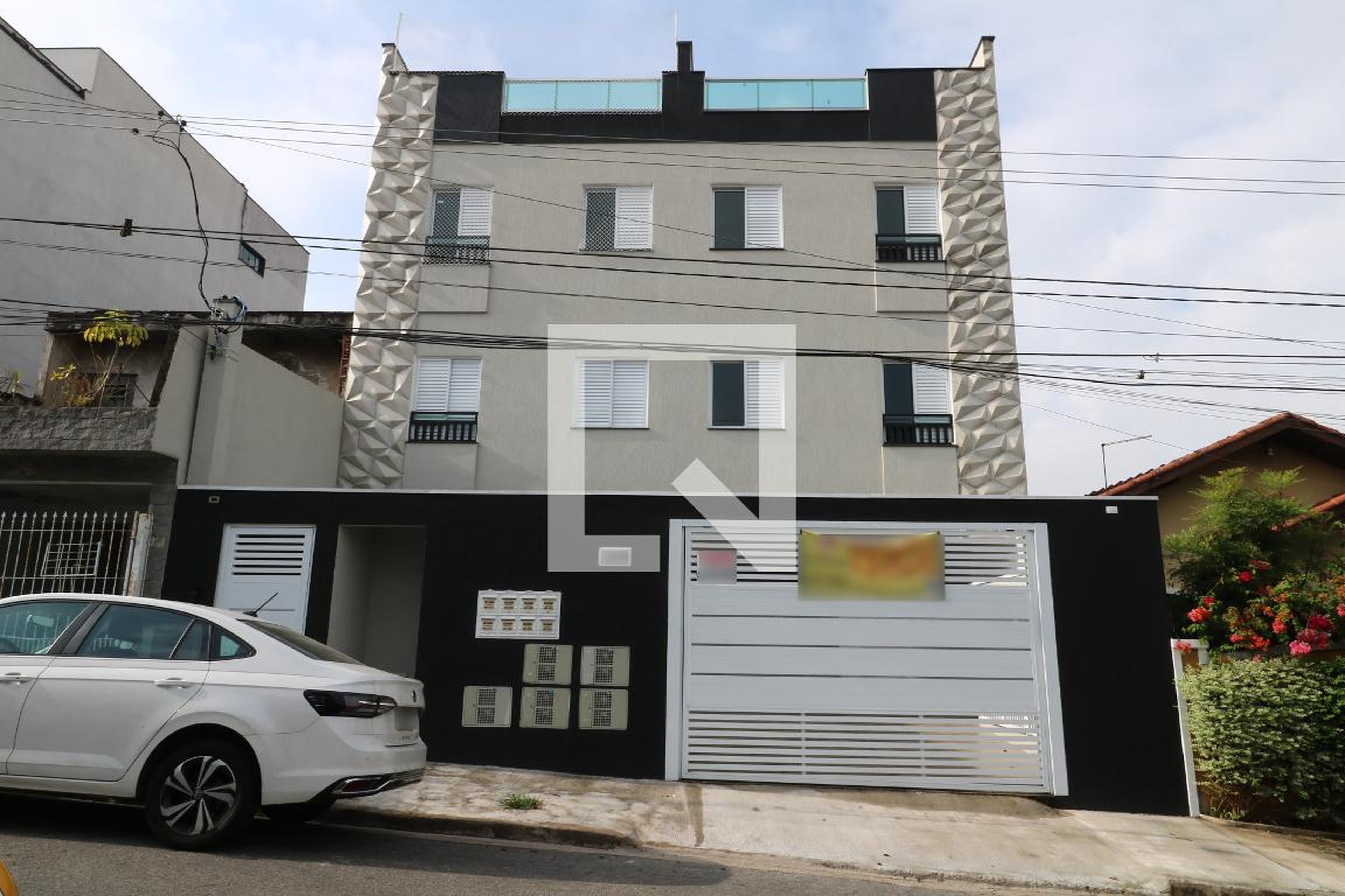 Fachada Condomínio em Rua Santa Adelaíde, 329