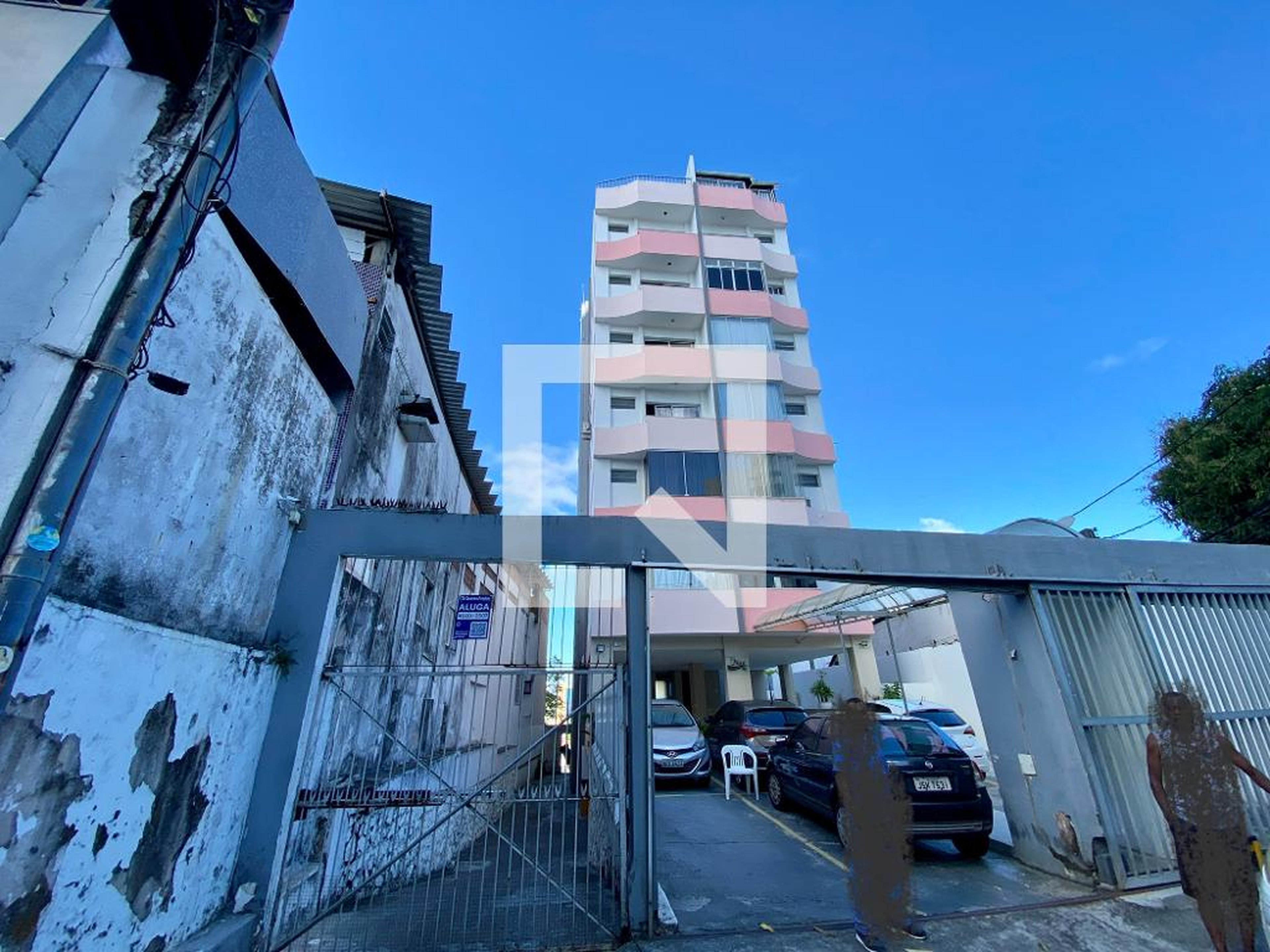 Fachada Condomínio em Ladeira da Cruz da Redenção, 399