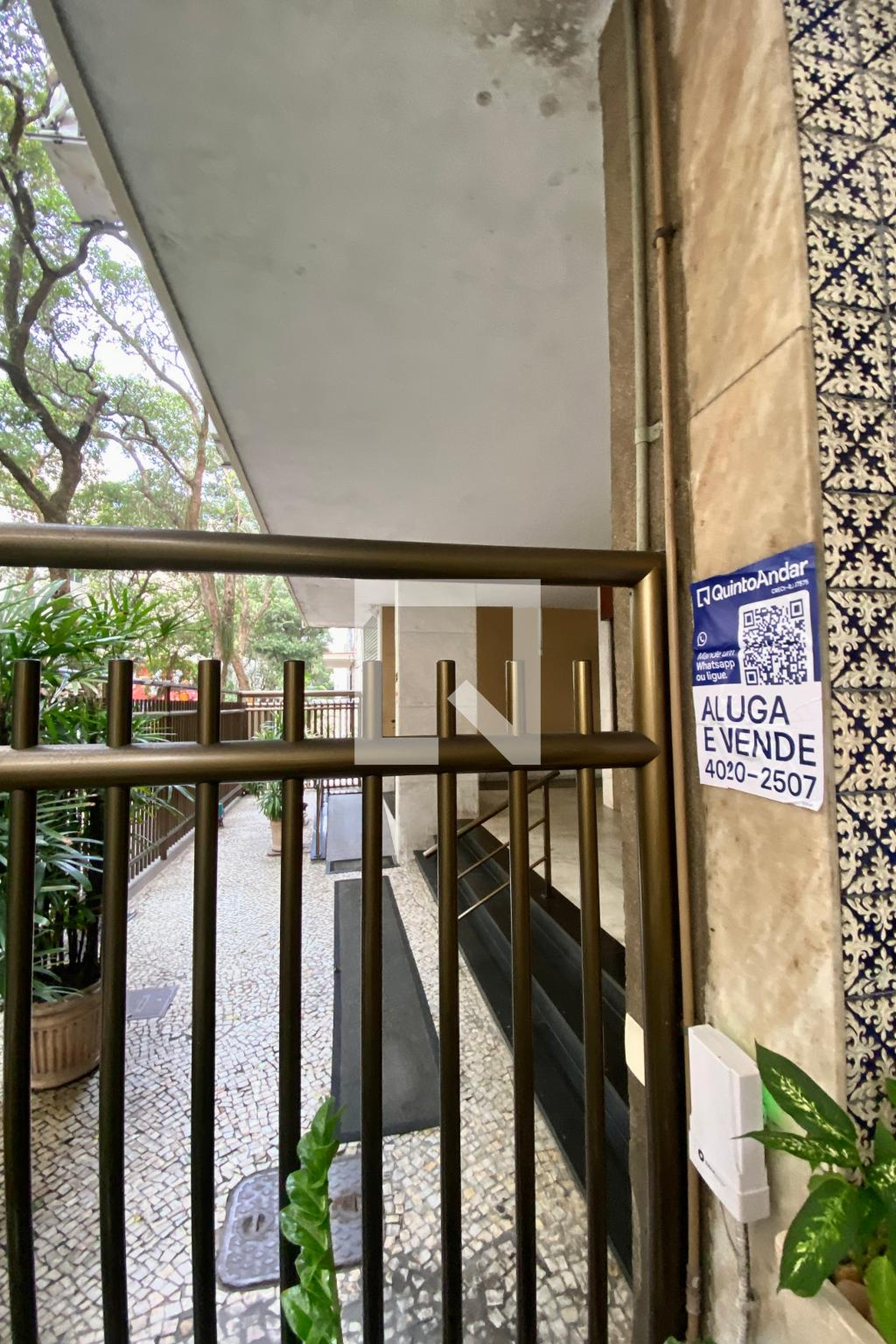 Fachada Condomínio em Rua Bulhões Carvalho, 387