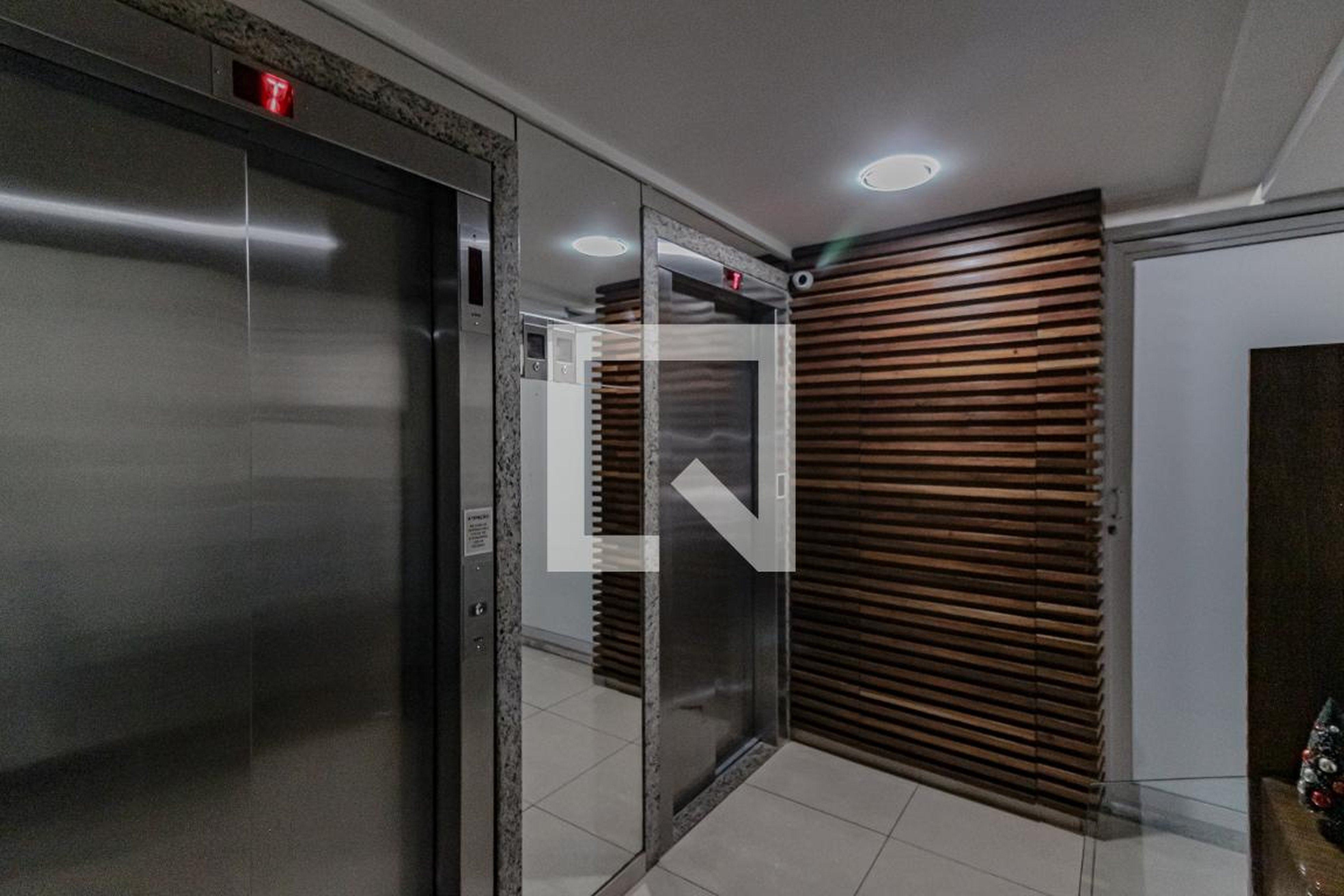 Elevador - Duplex Leblon