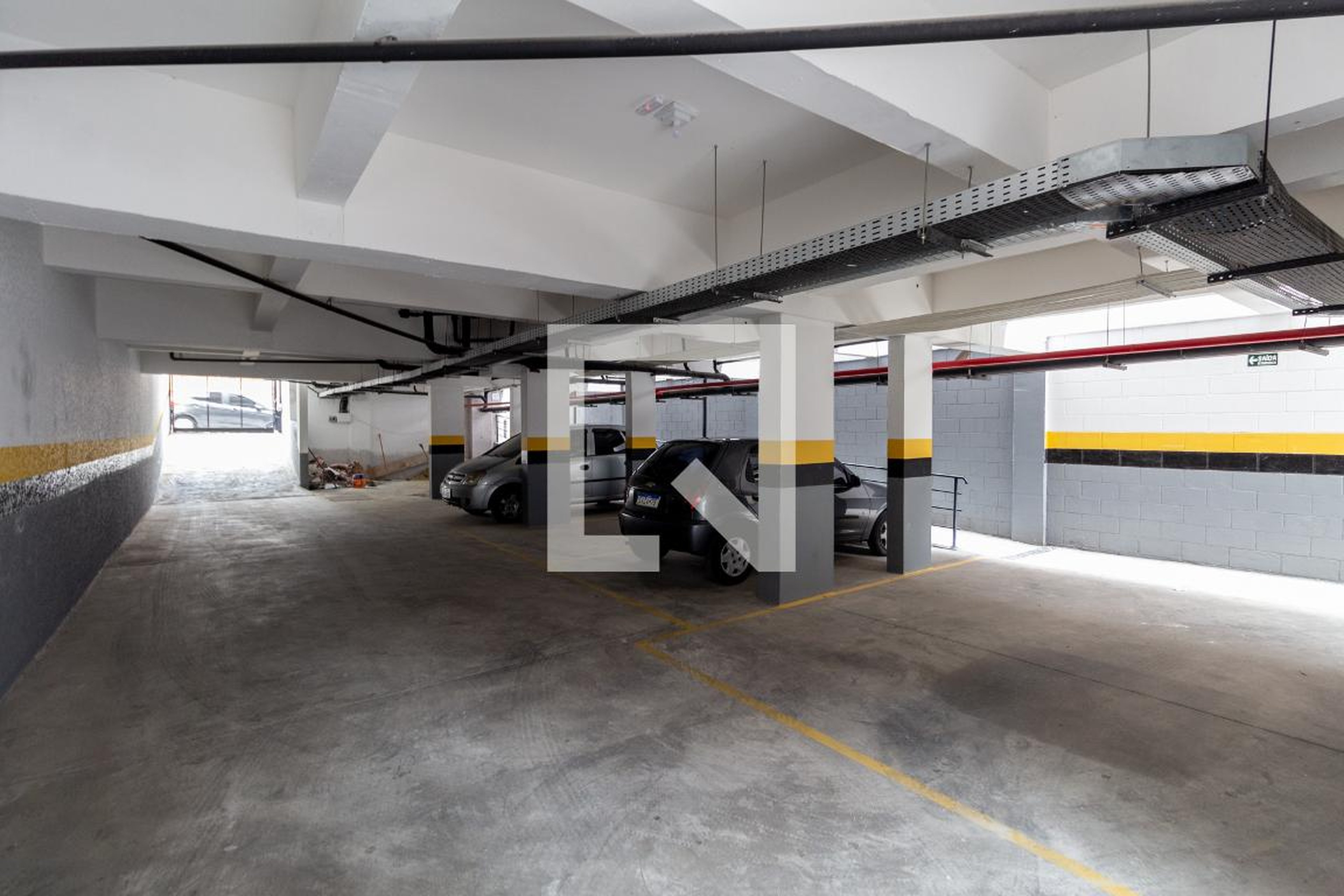 Estacionamento - Residencial Senador I