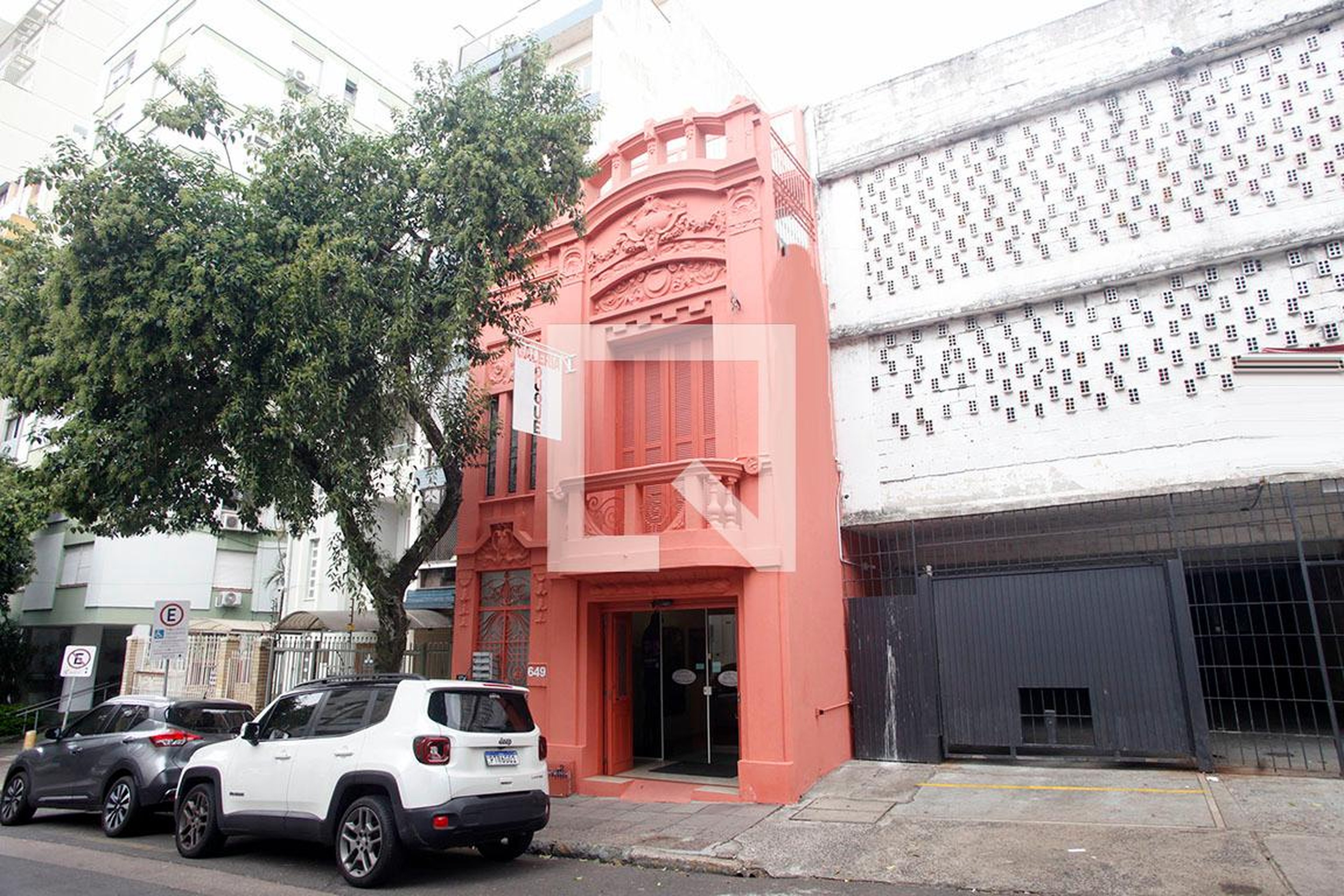 Fachada Condomínio em Rua Duque de Caxias, 649