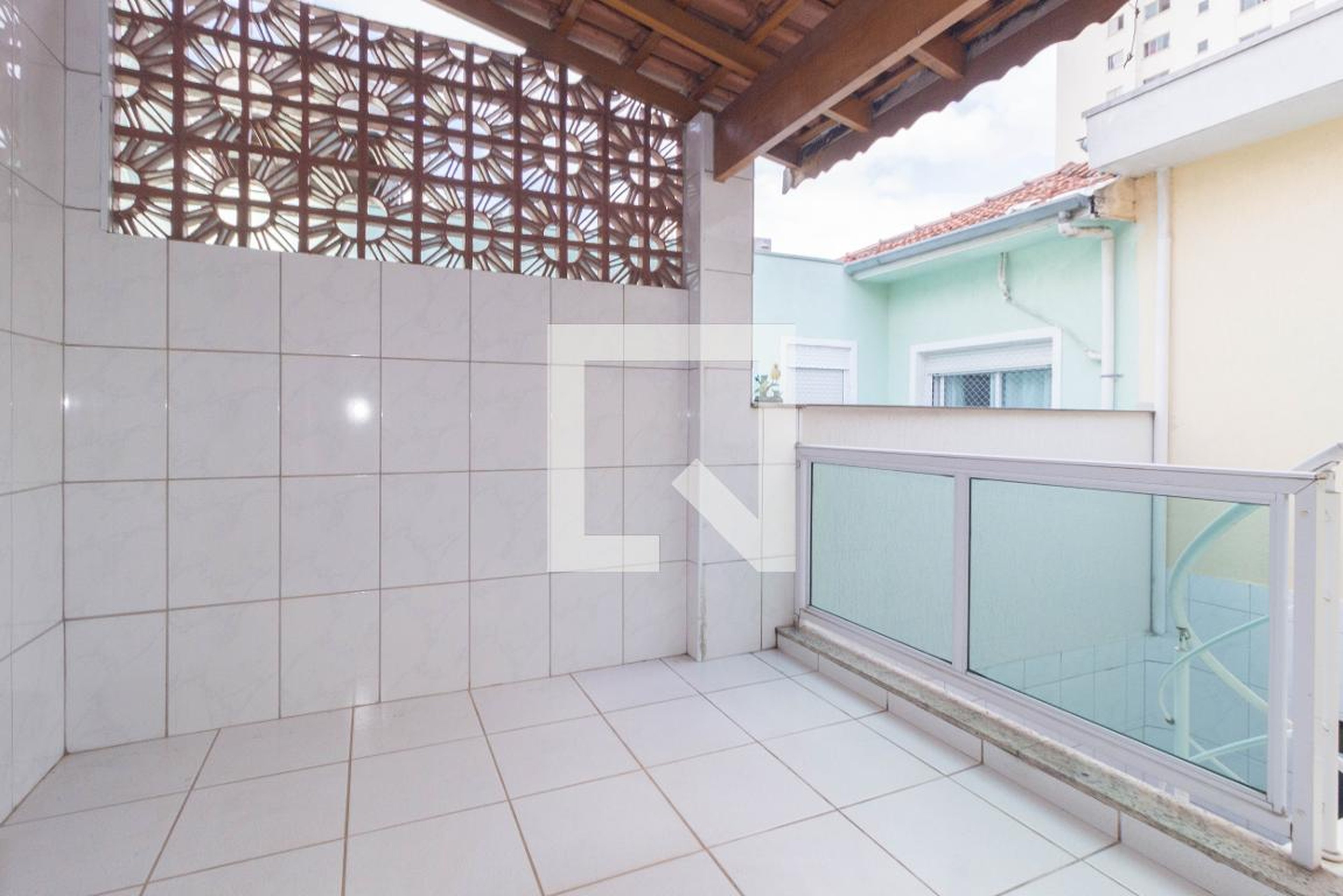 Churrasqueira Condomínio em Rua Barretos, 344