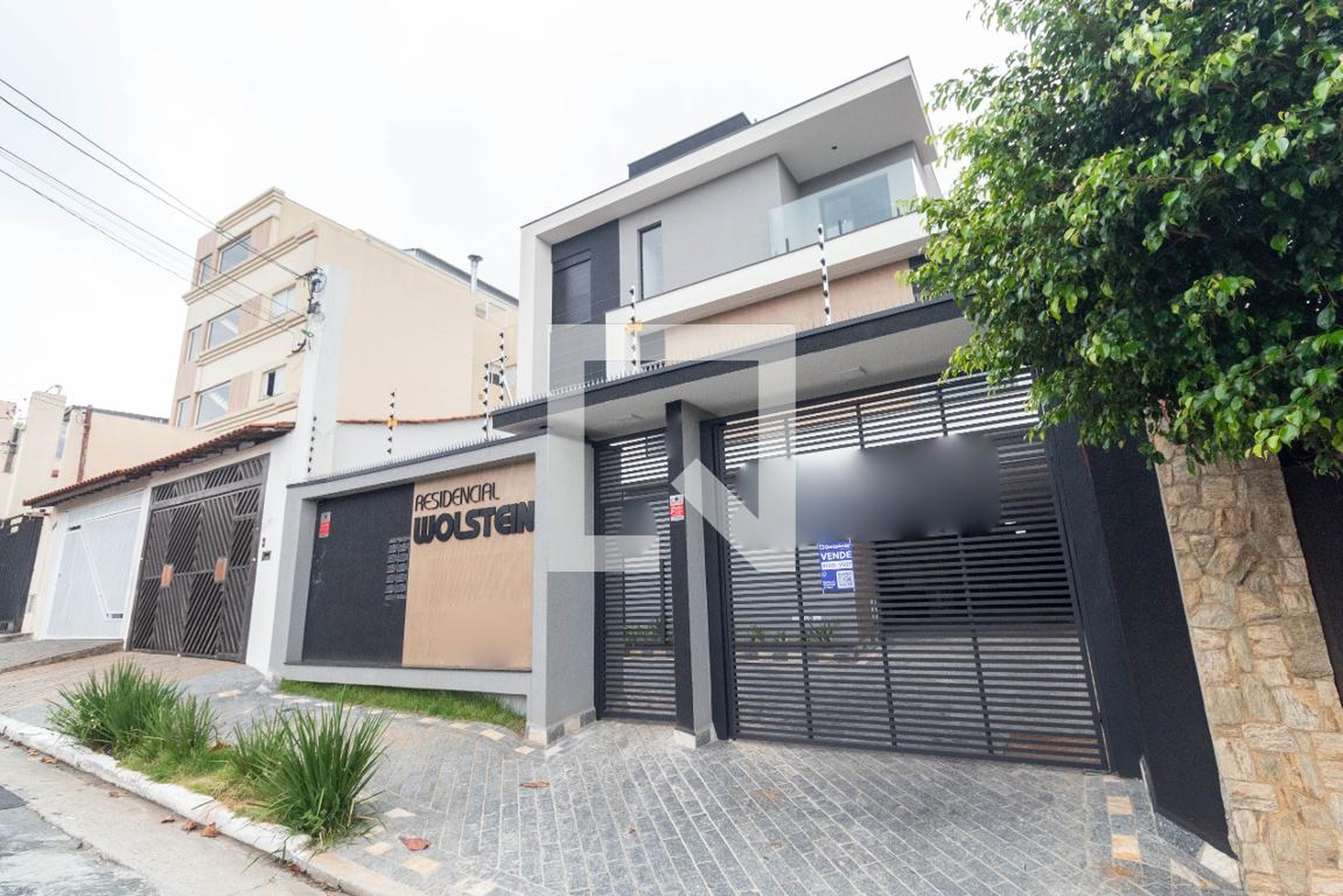 Fachada do condomínio Condomínio em Rua Wolstein, 235