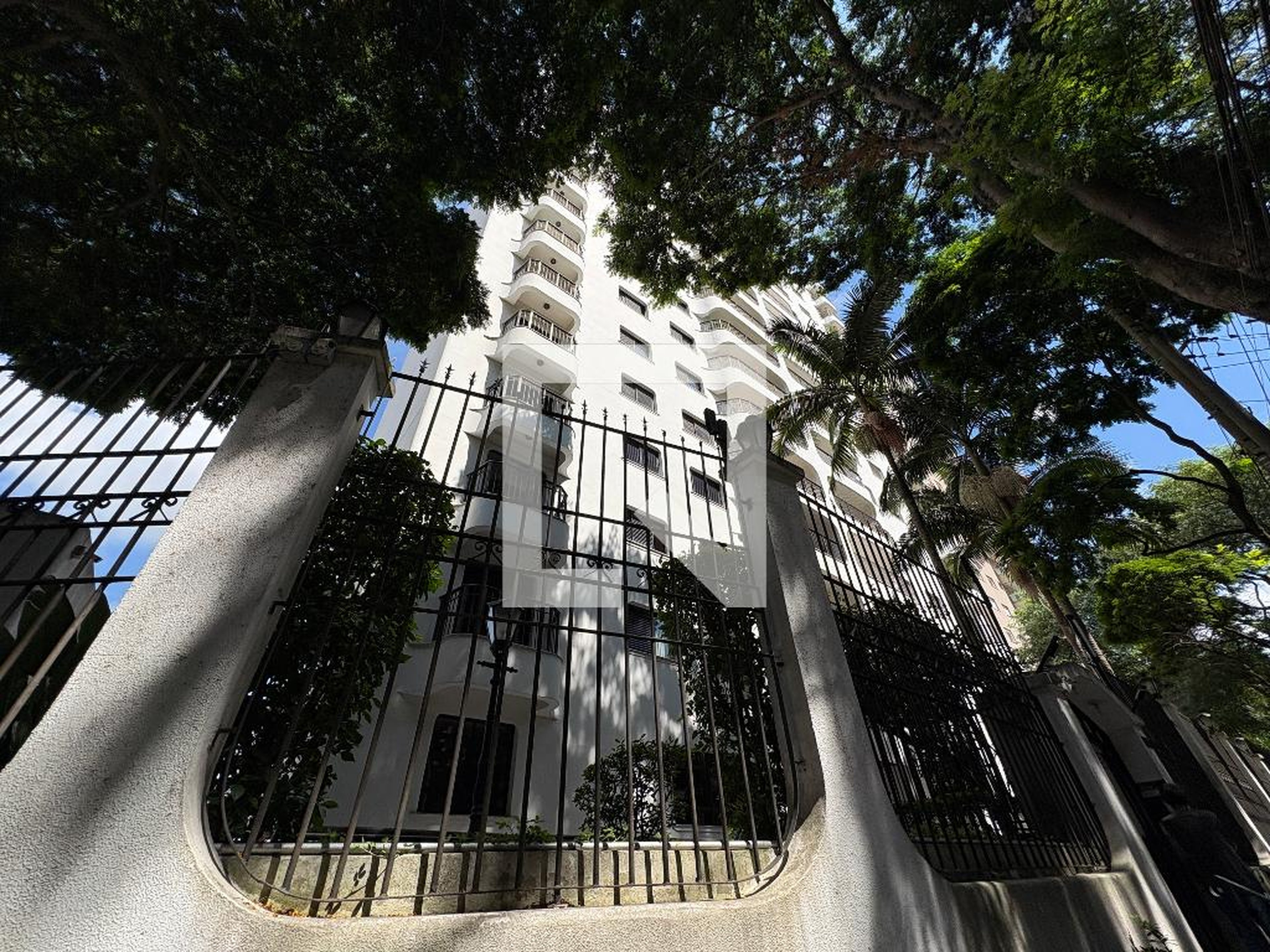 Fachada do Prédio Edifício Leoneto Carletti