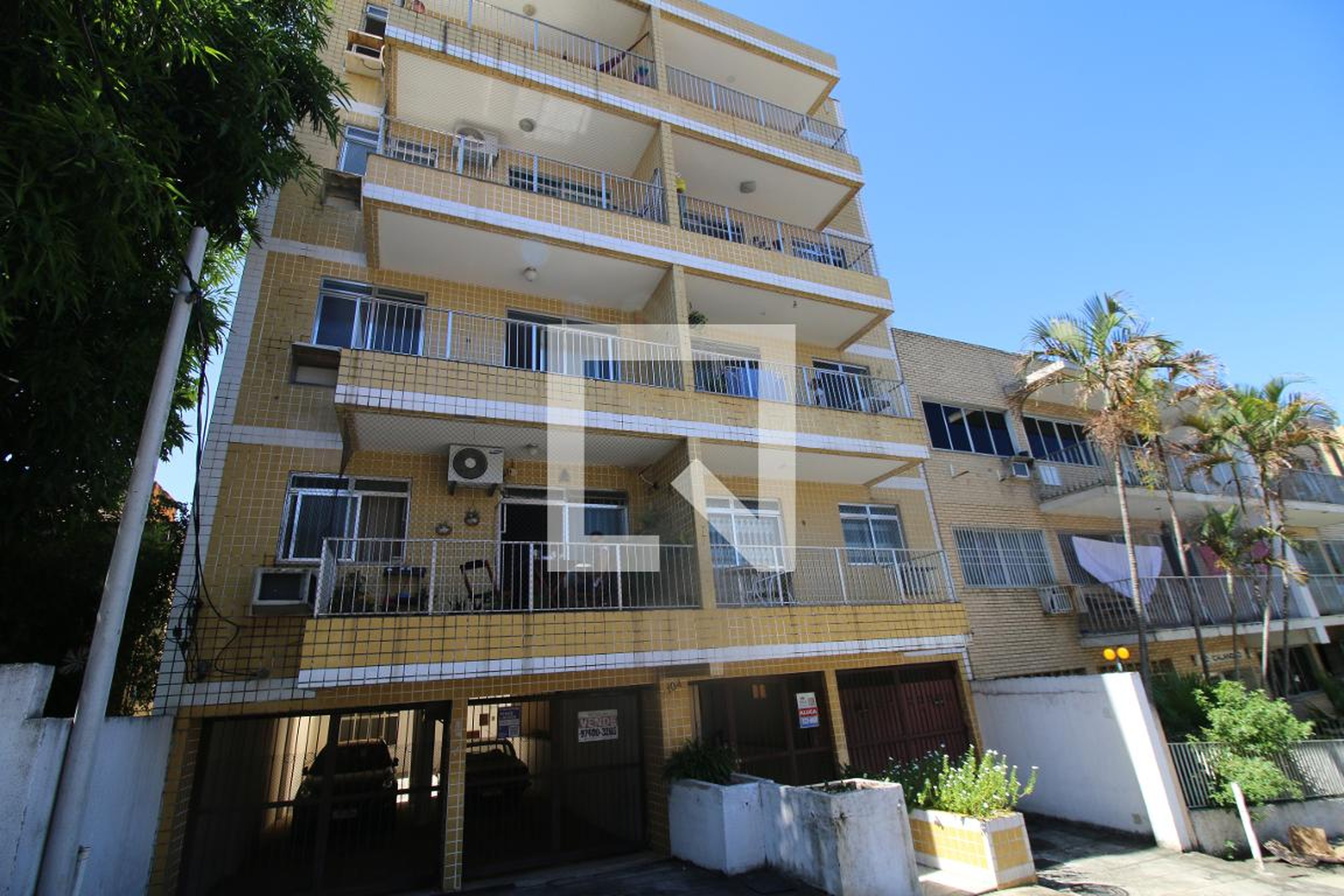 Fachada do Prédio Condomínio em Rua Engenheiro Augusto Bernacchi, 104