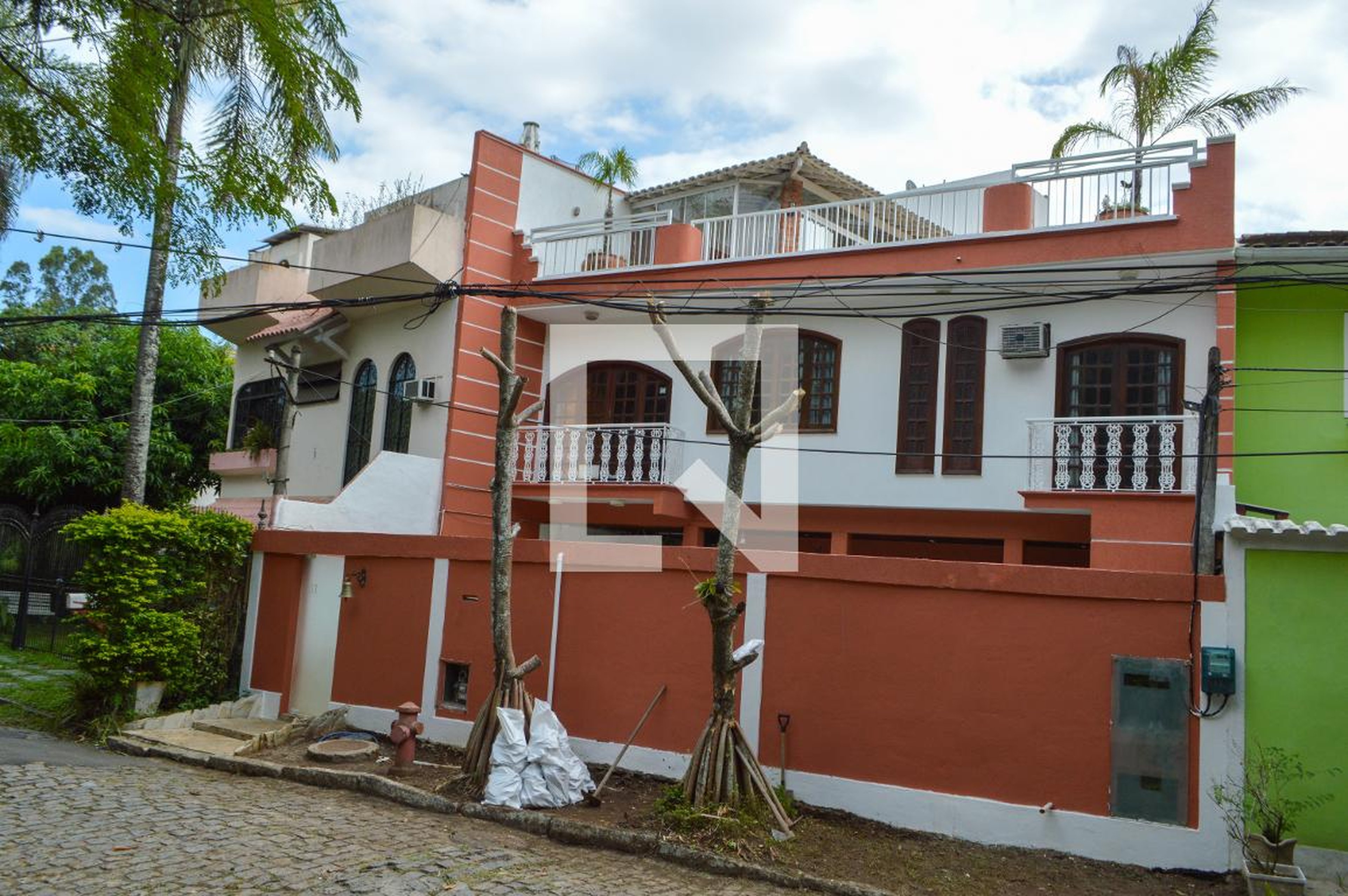 Fachada Condomínio em Rua Luís Stobl, 51
