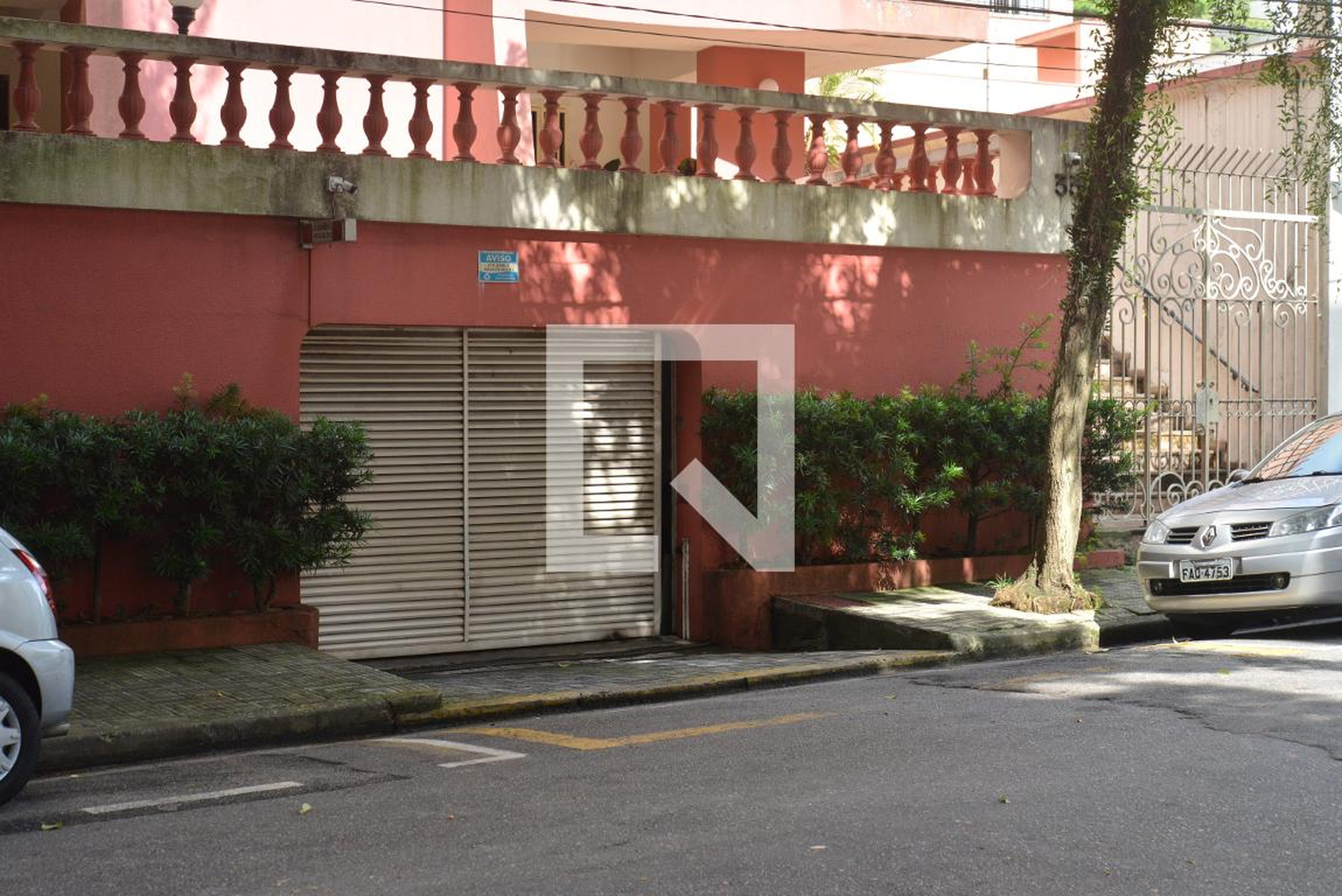 Fachada Condomínio em Rua João Beletato, 33