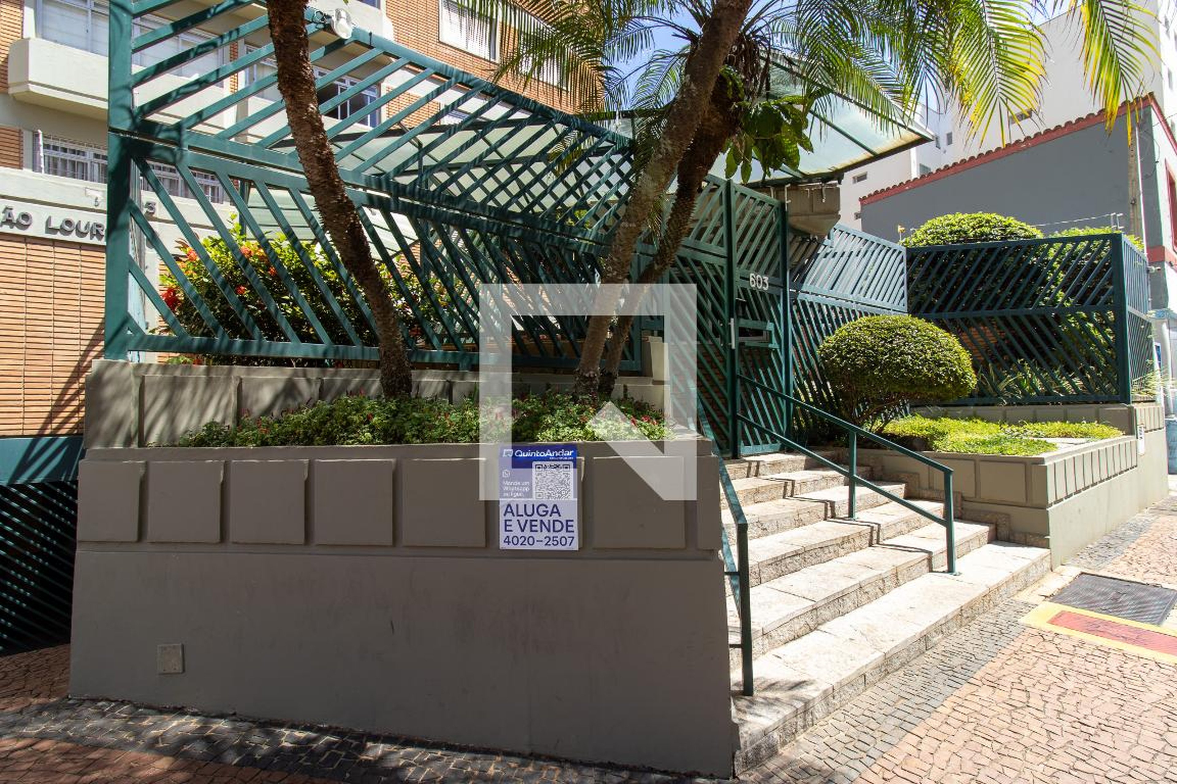 Fachada Condomínio em Rua Padre Vieira, 603