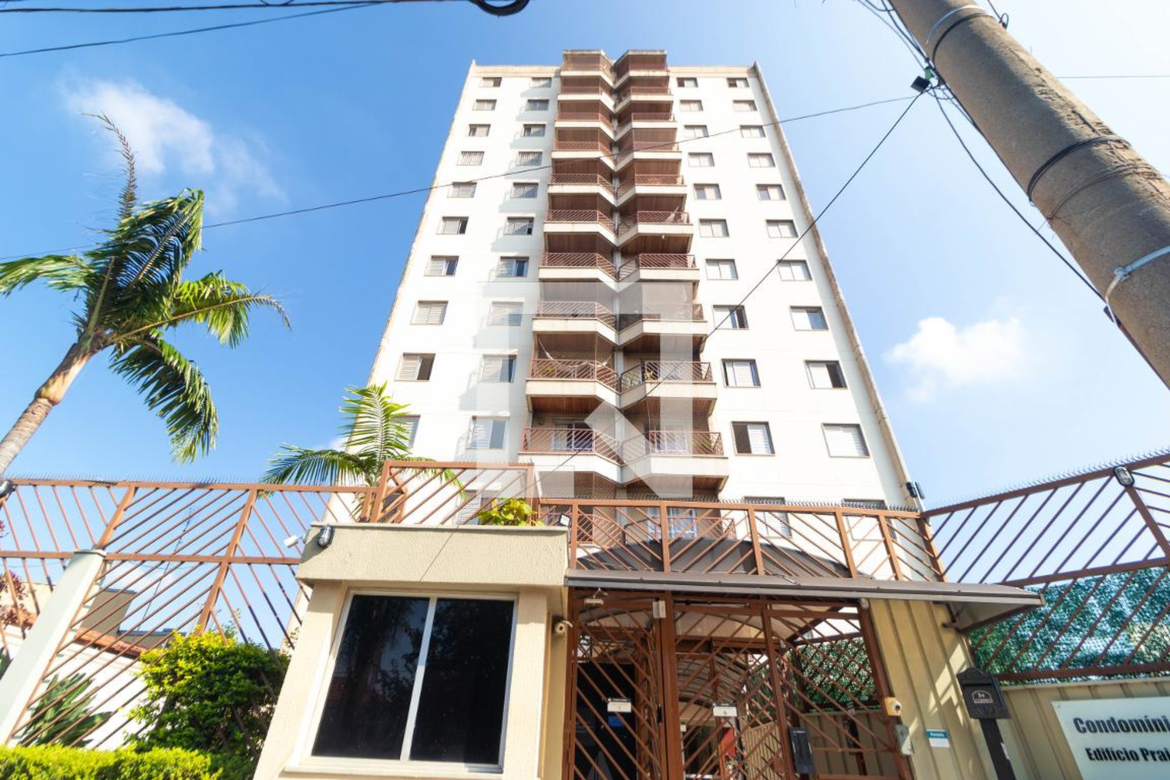 Fachada Condomínio em Avenida Doutor Carlos de Campos, 622