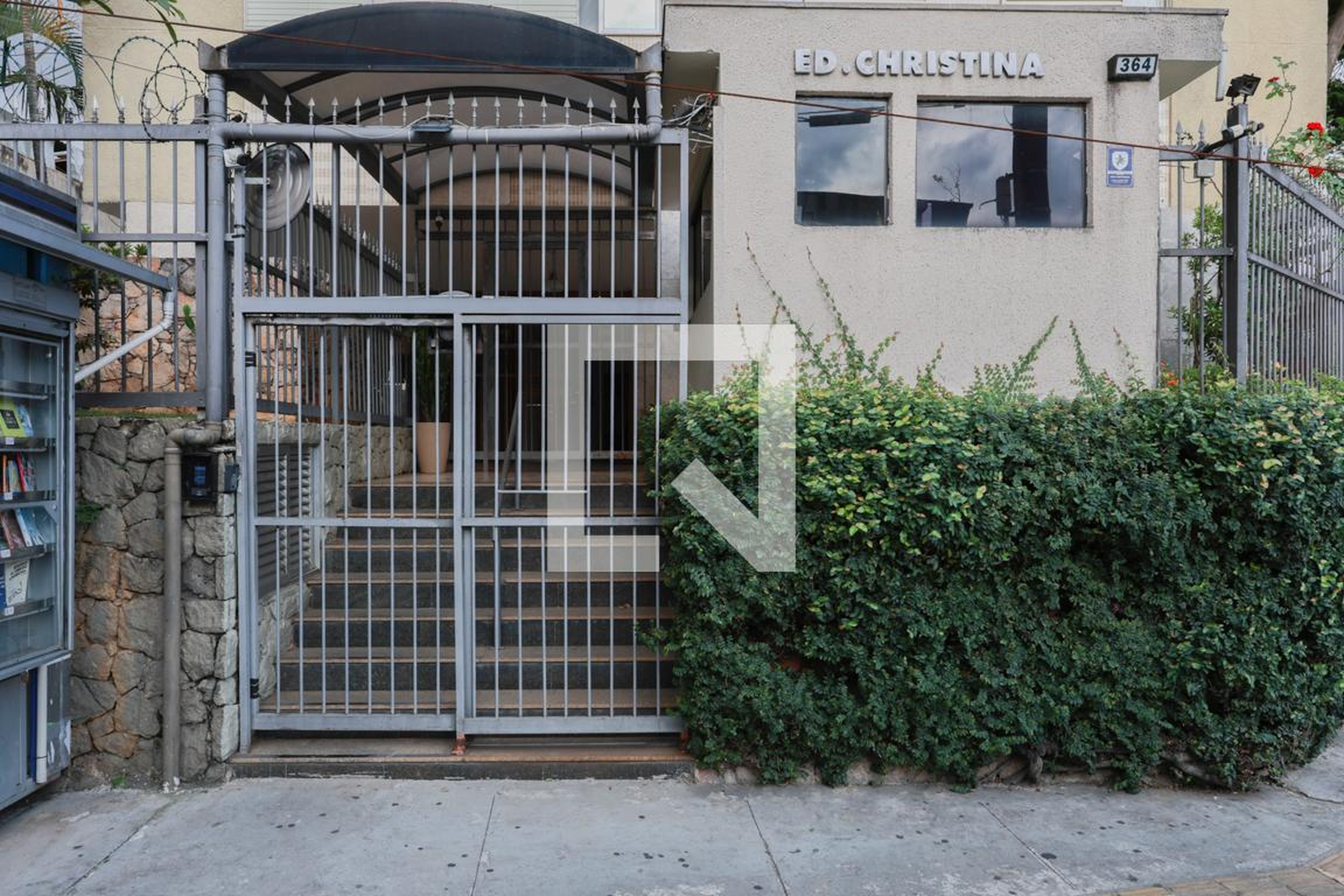 Fachada do condomínio Condomínio Christina