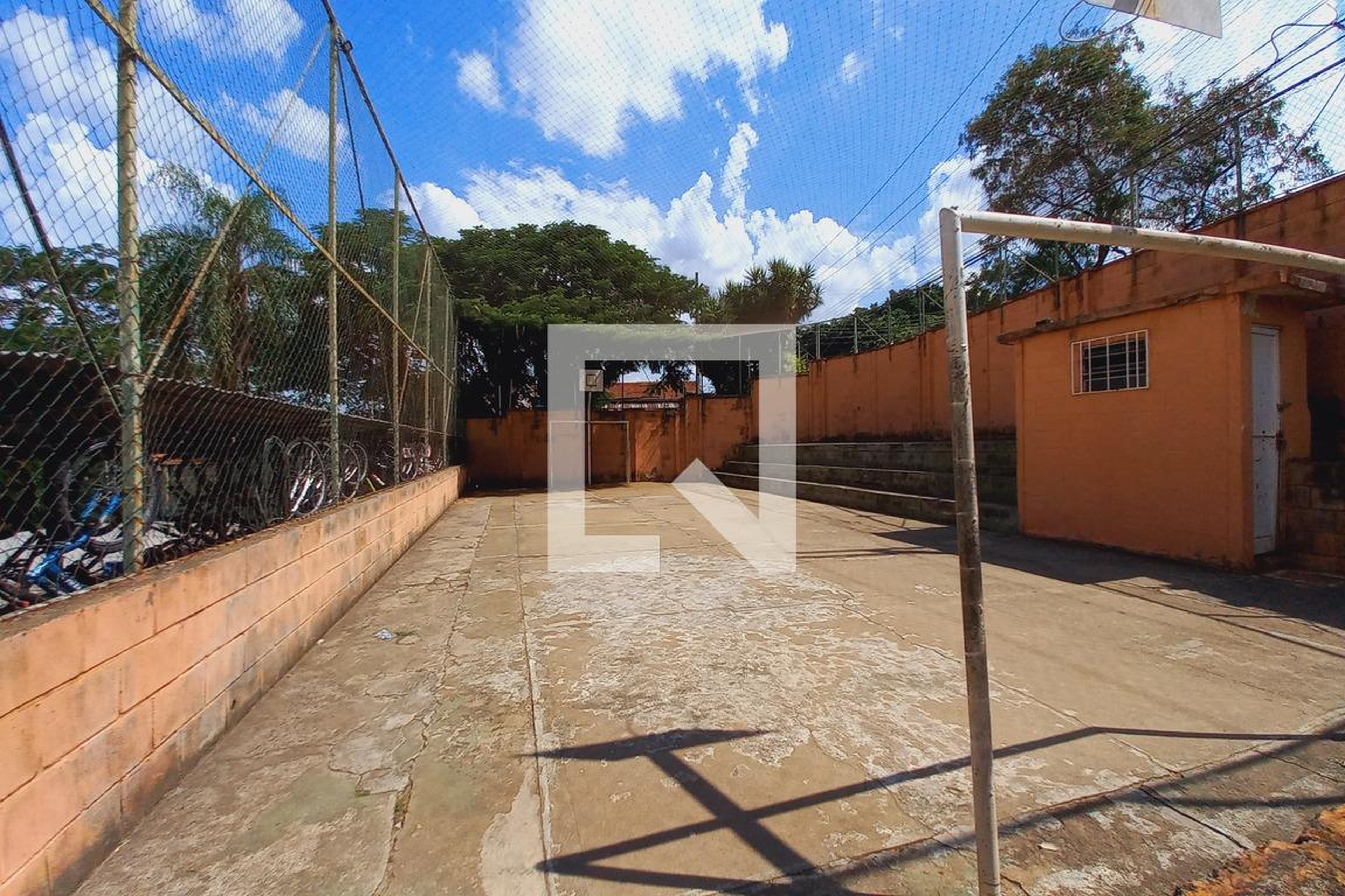 Quadra Esportiva - Jequitiba