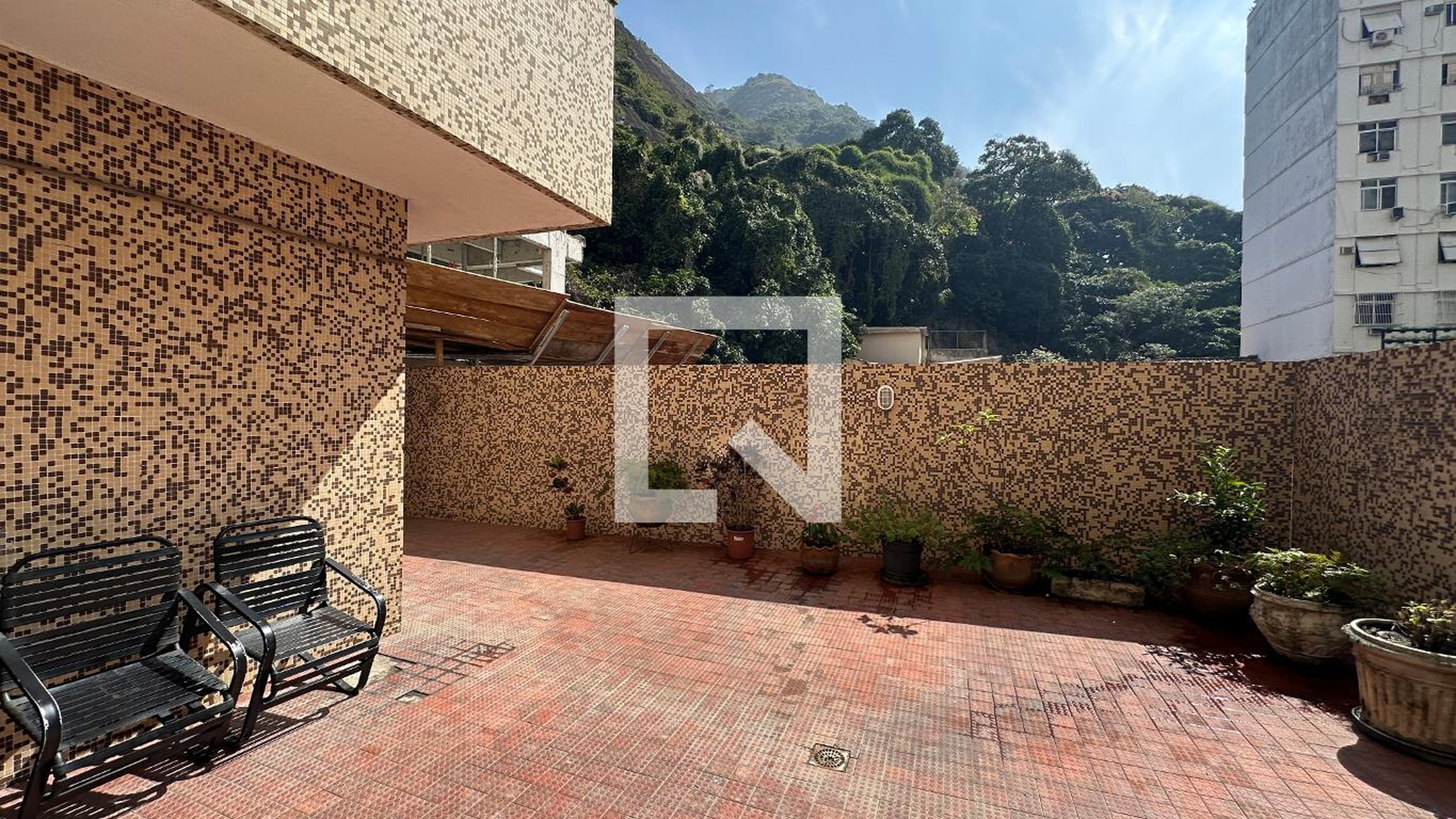 Área externa - Edifício Laurent