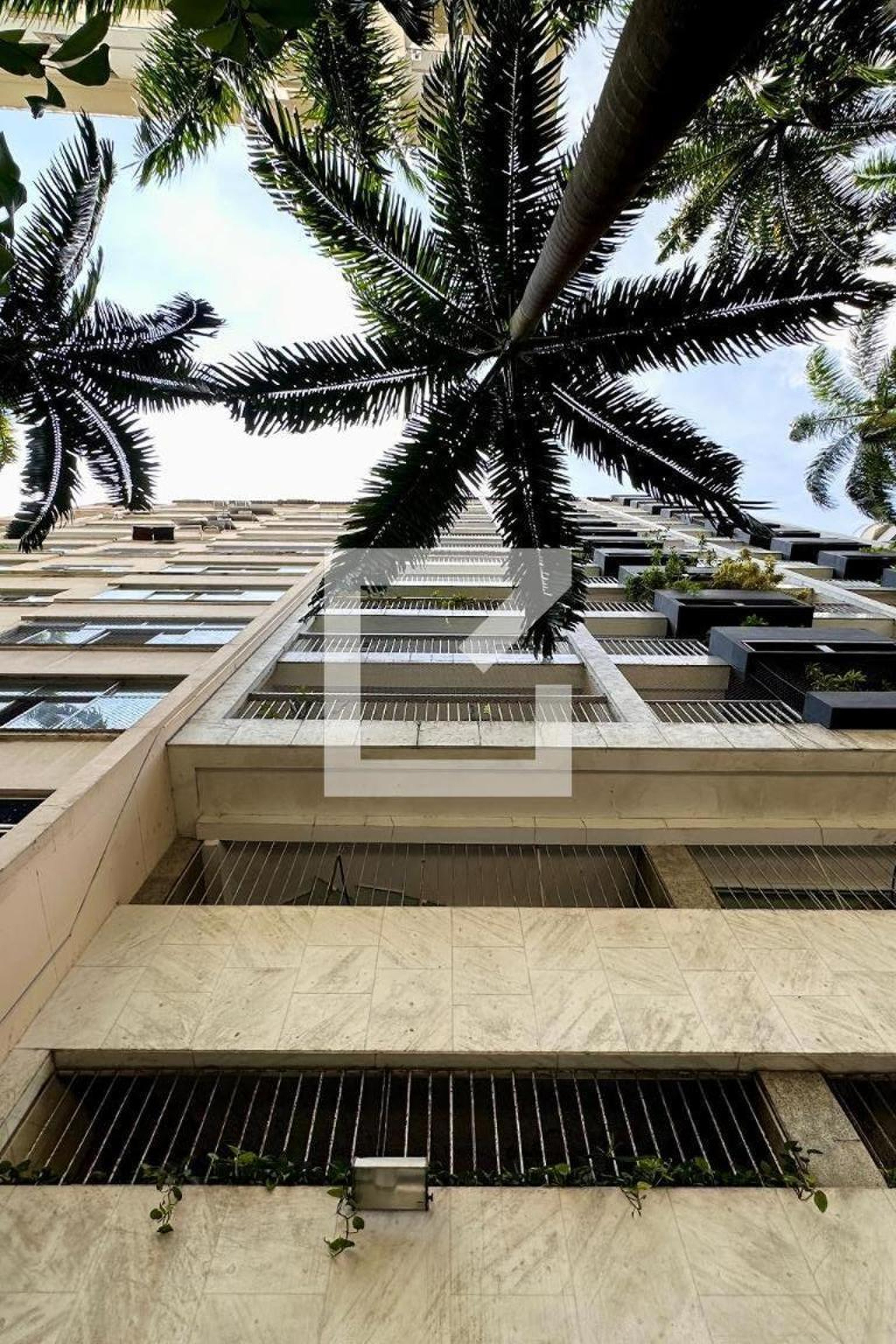 Fachada Condomínio Parc Des Palmiers