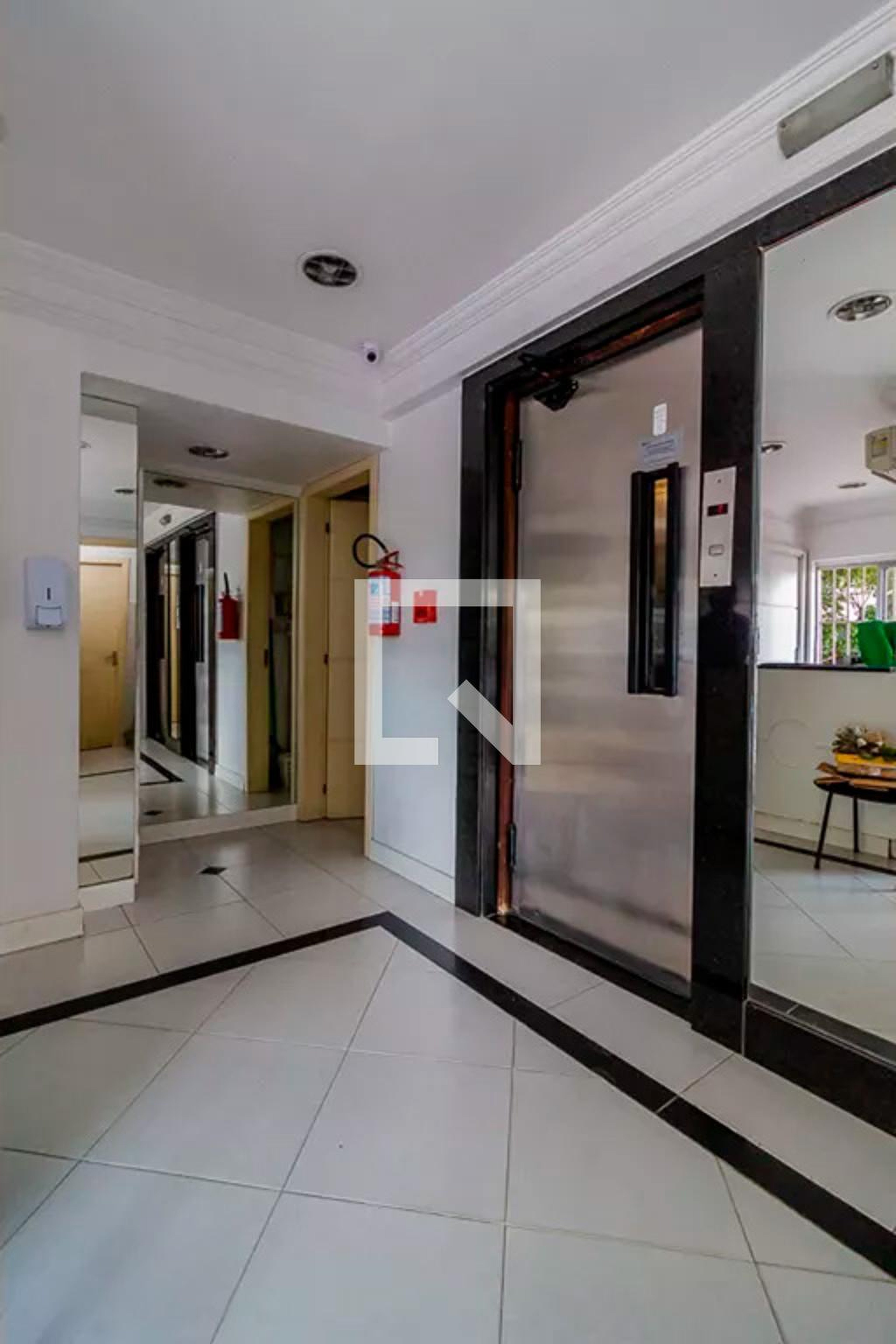 Hall de entrada - Edifício Alpes