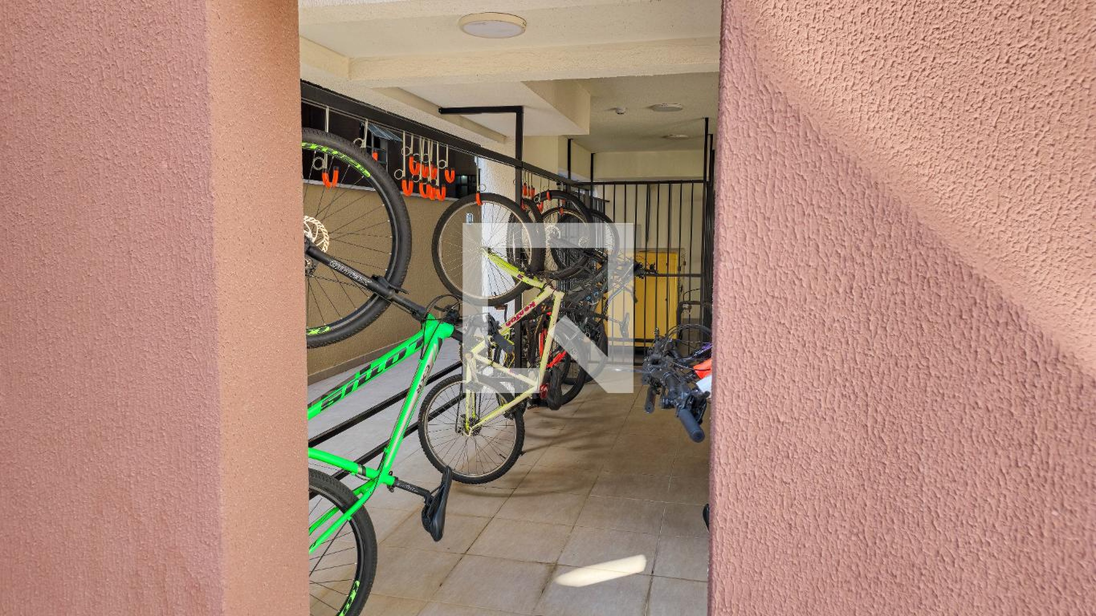 Bicicletário - Iionstay La Tour Centro