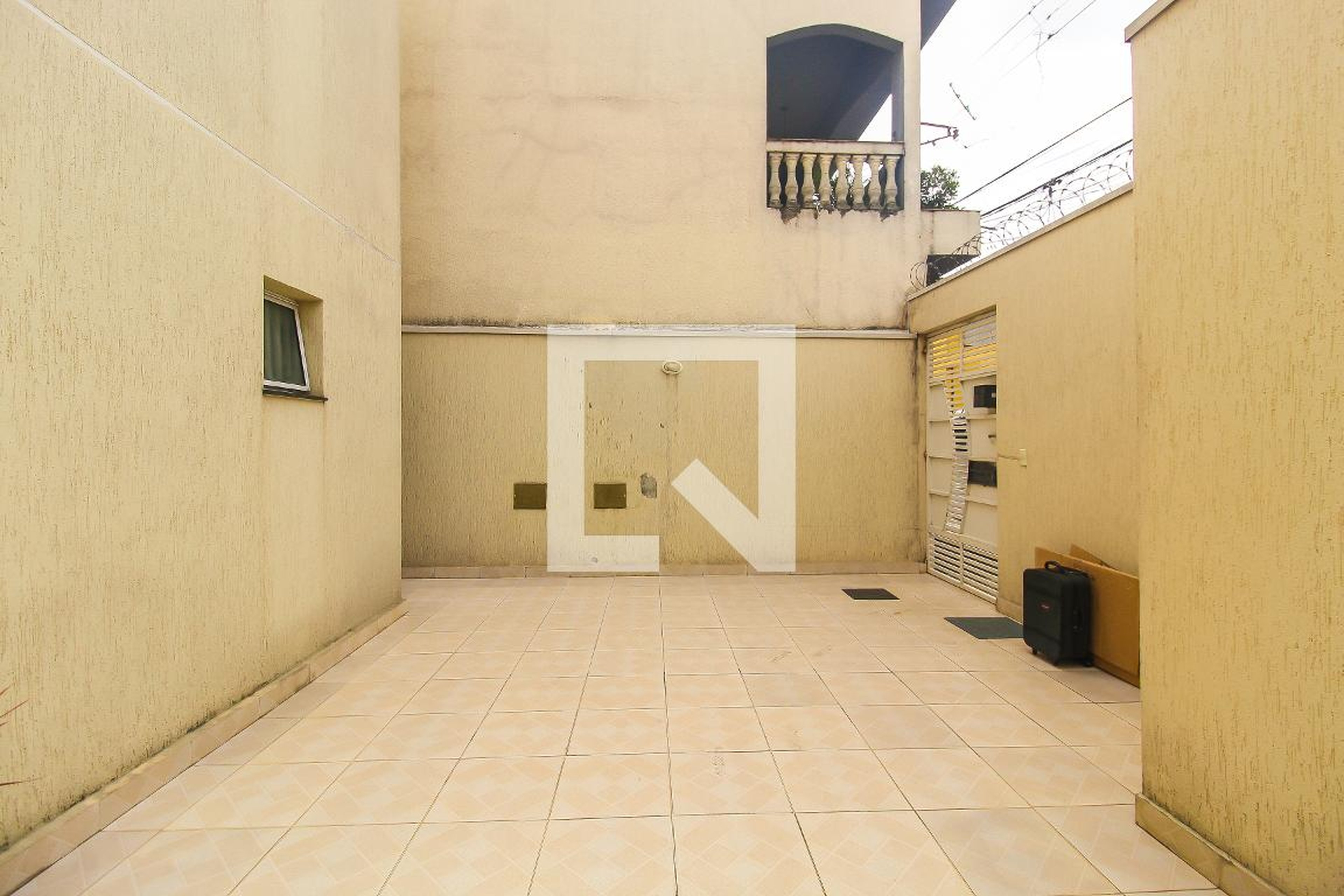 Área externa Condomínio em Rua Guajabaras, 13