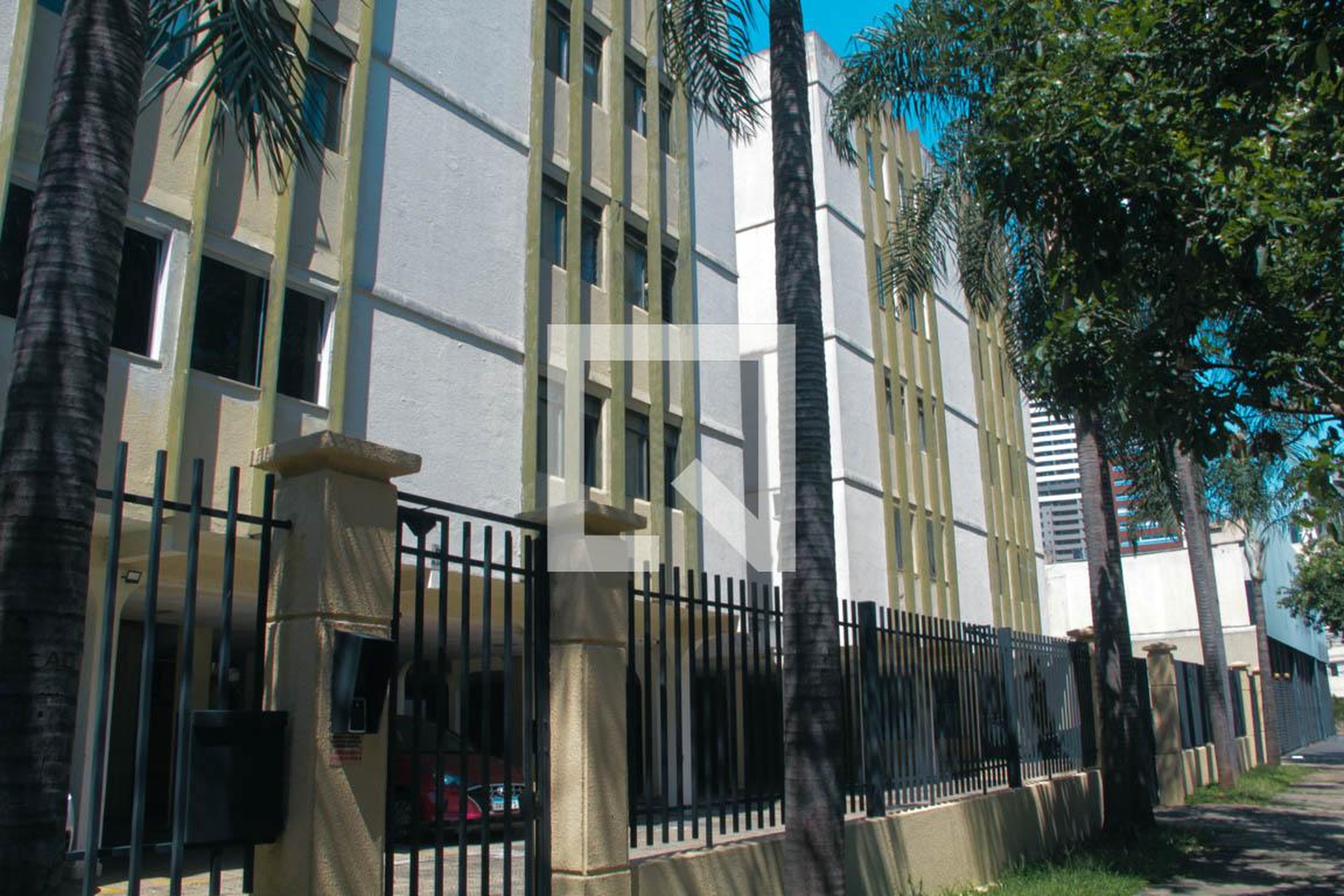 Fachada Condomínio em Alameda Ricardo Paranhos, 52