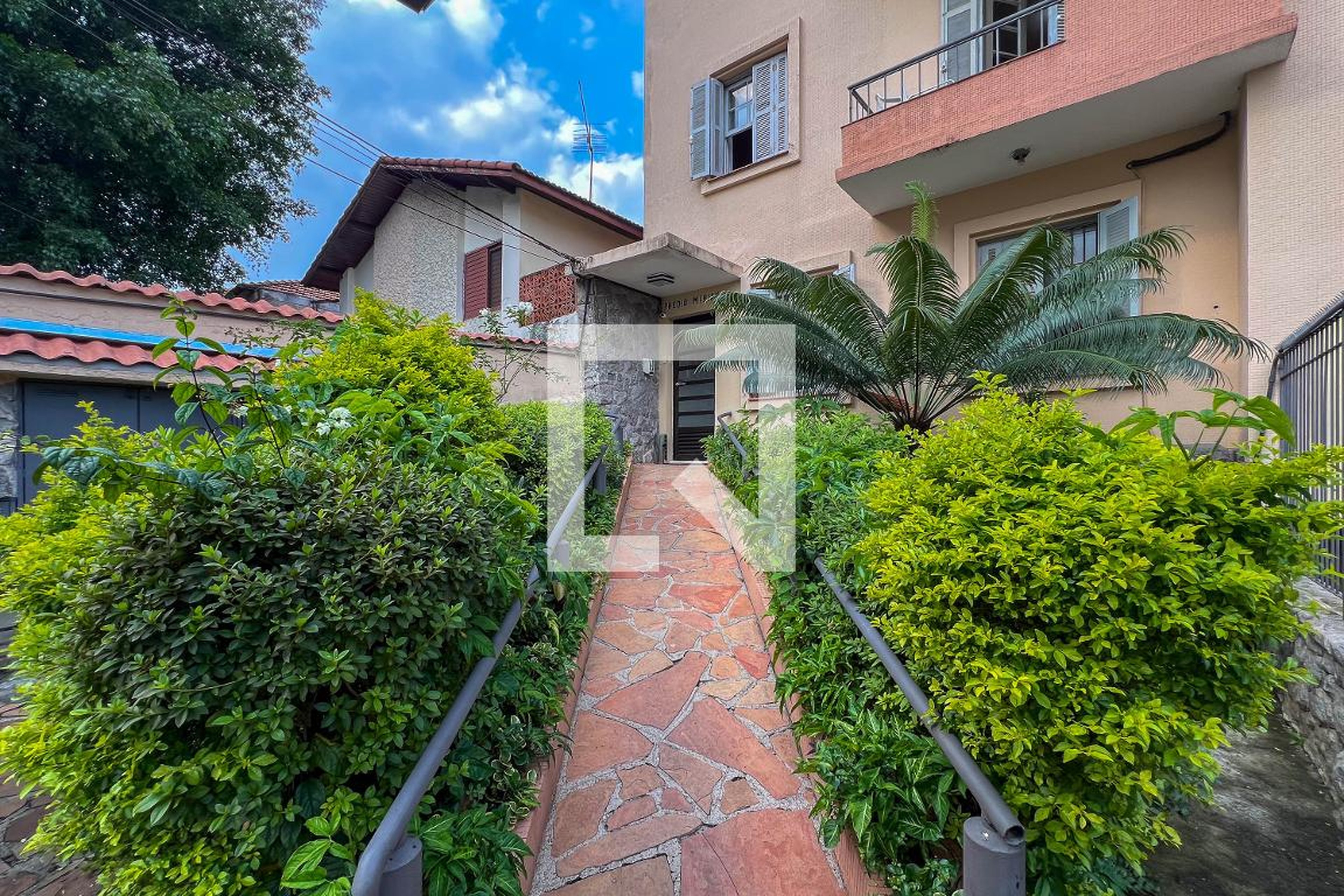 Entrada - Edifício Miriam