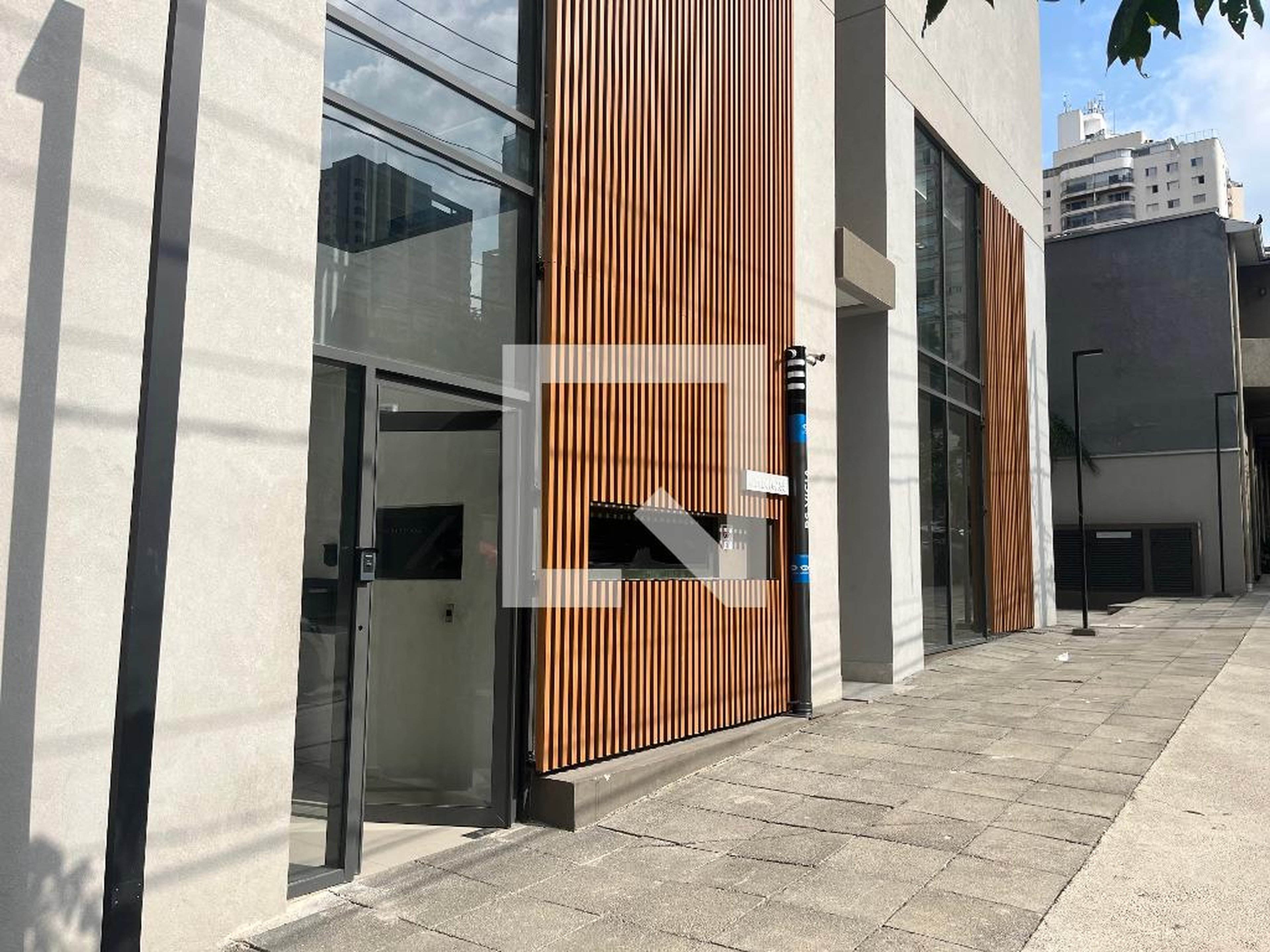 Fachada do Prédio Condomínio Aimberê by You,inc