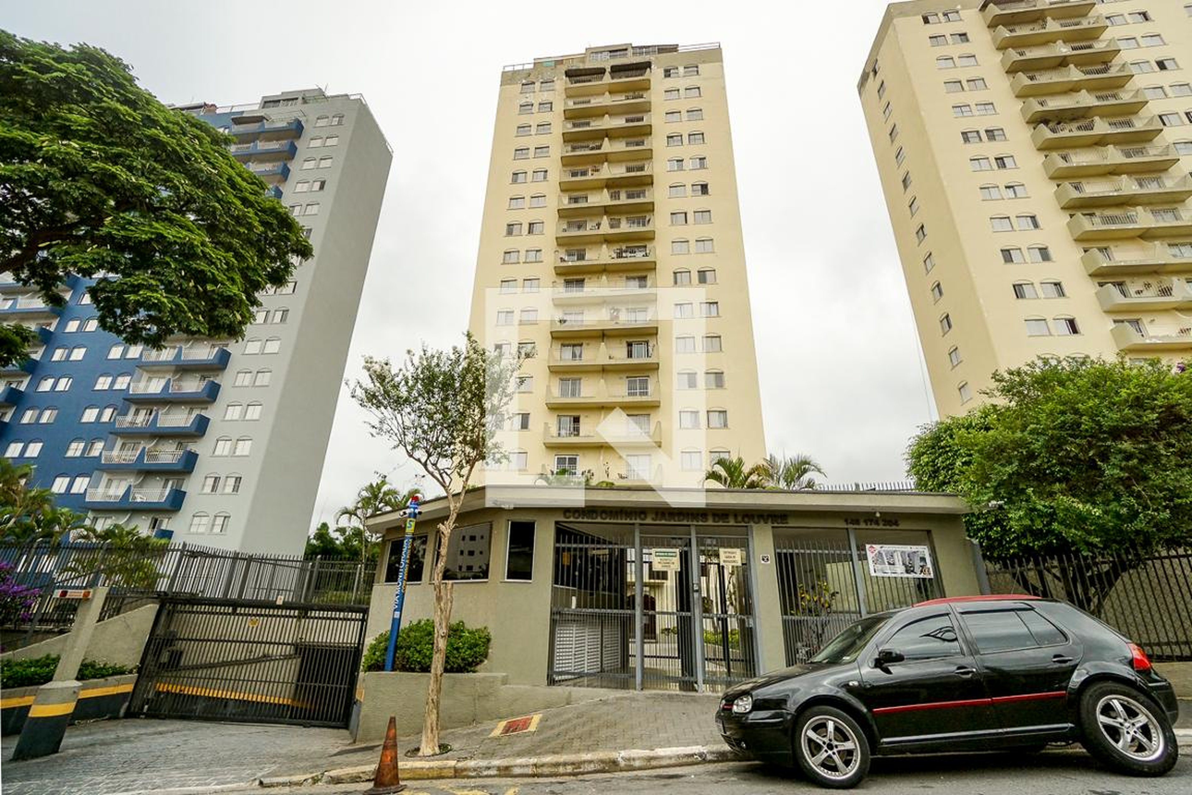 Fachada Condomínio Jardins do Louvre